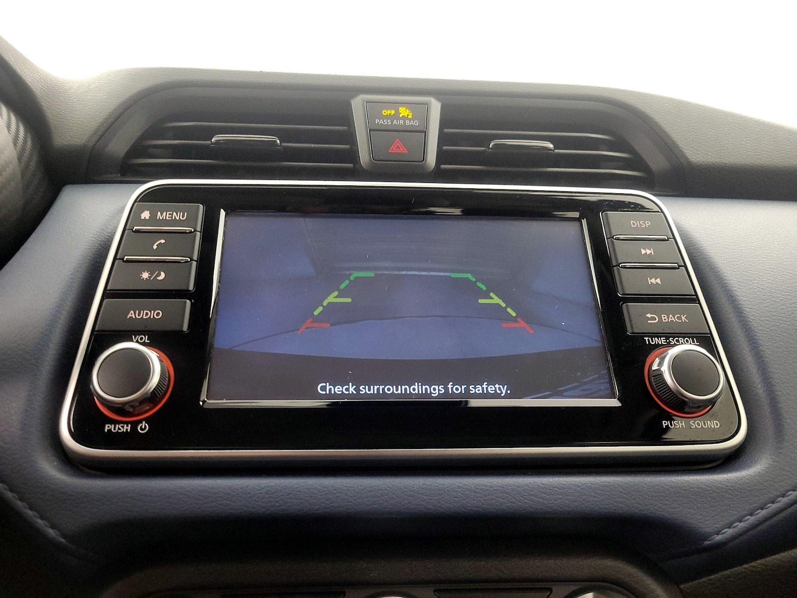 2025 Nissan Versa Sedan SV - Photo 14