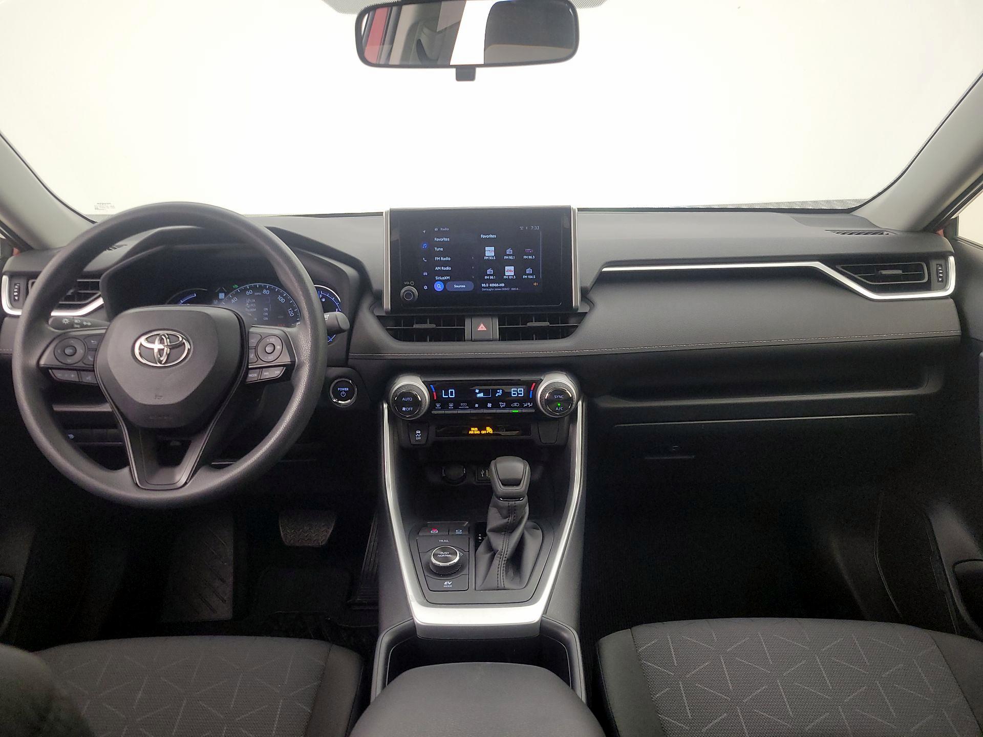 Thumbnail: 2025 Toyota RAV4 - 9