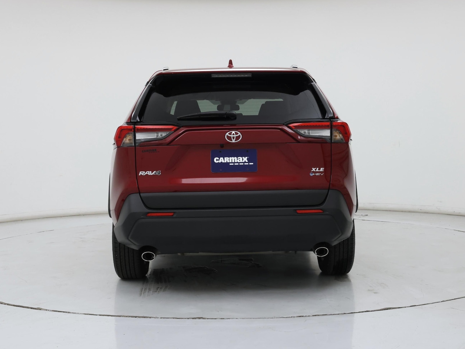 2025 Toyota RAV4 XLE - Photo 7