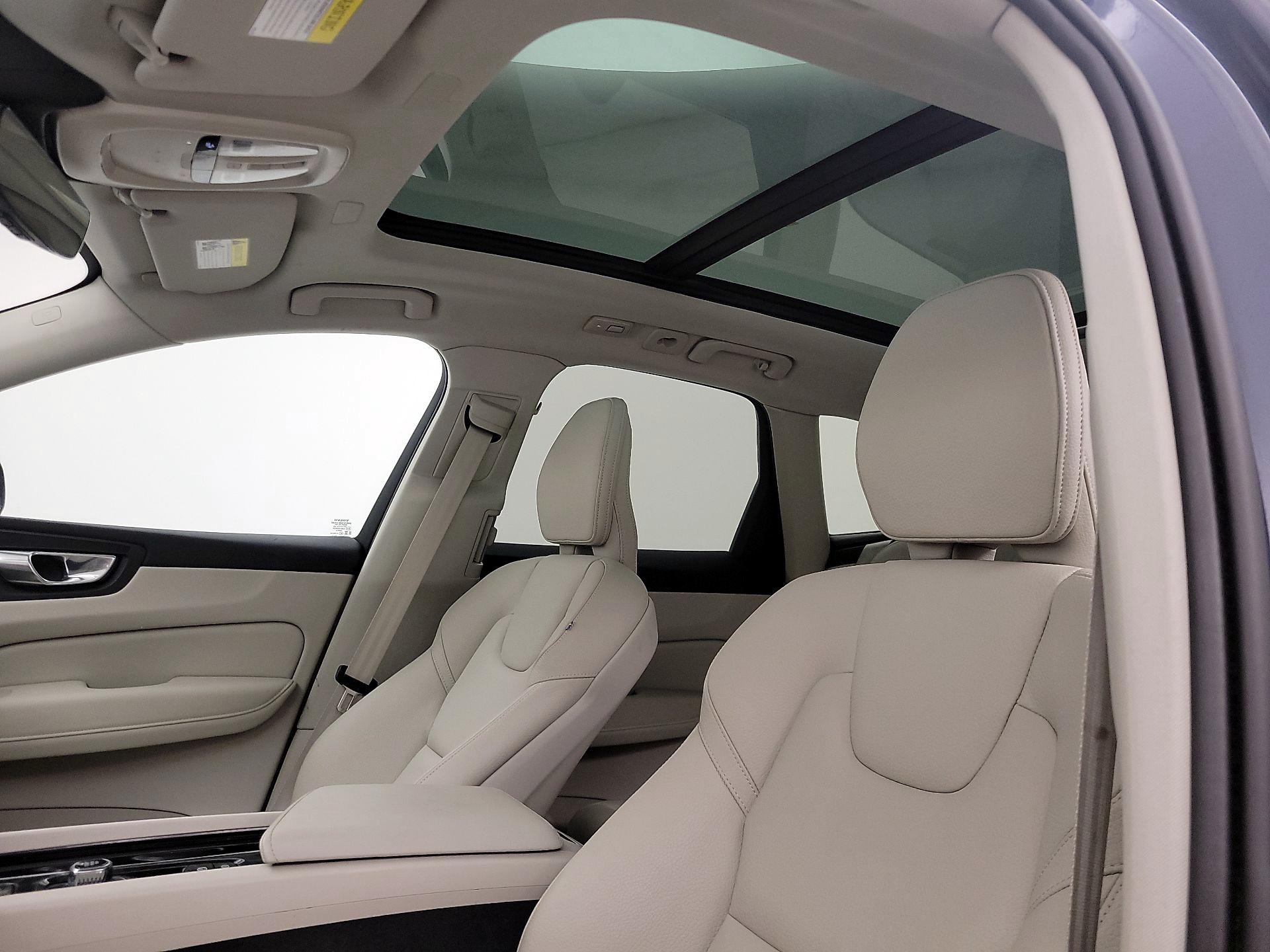 Thumbnail: 2024 Volvo XC60 - 20