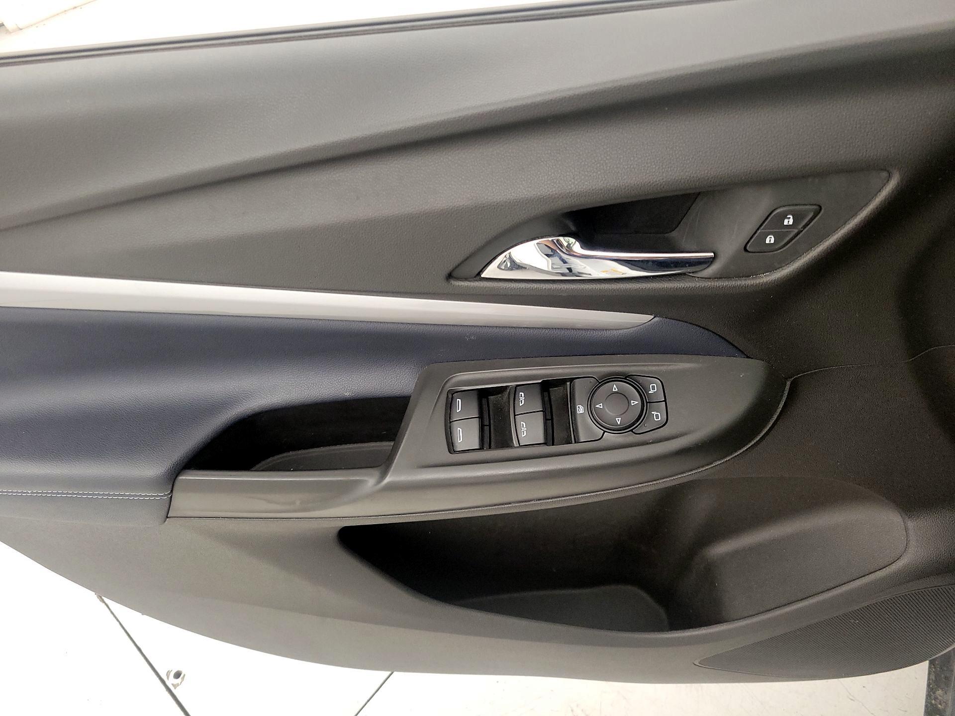 Thumbnail: 2023 Chevrolet Bolt EUV - 12