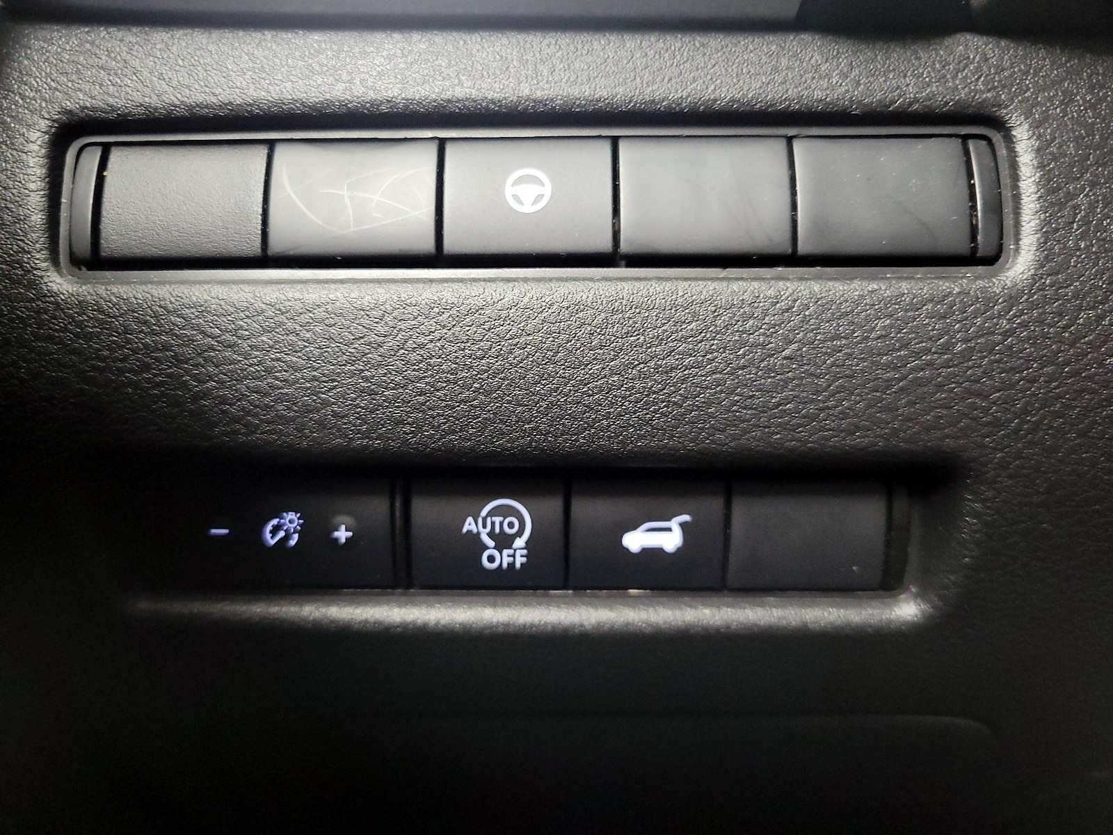 2025 Nissan Rogue SV - Photo 14