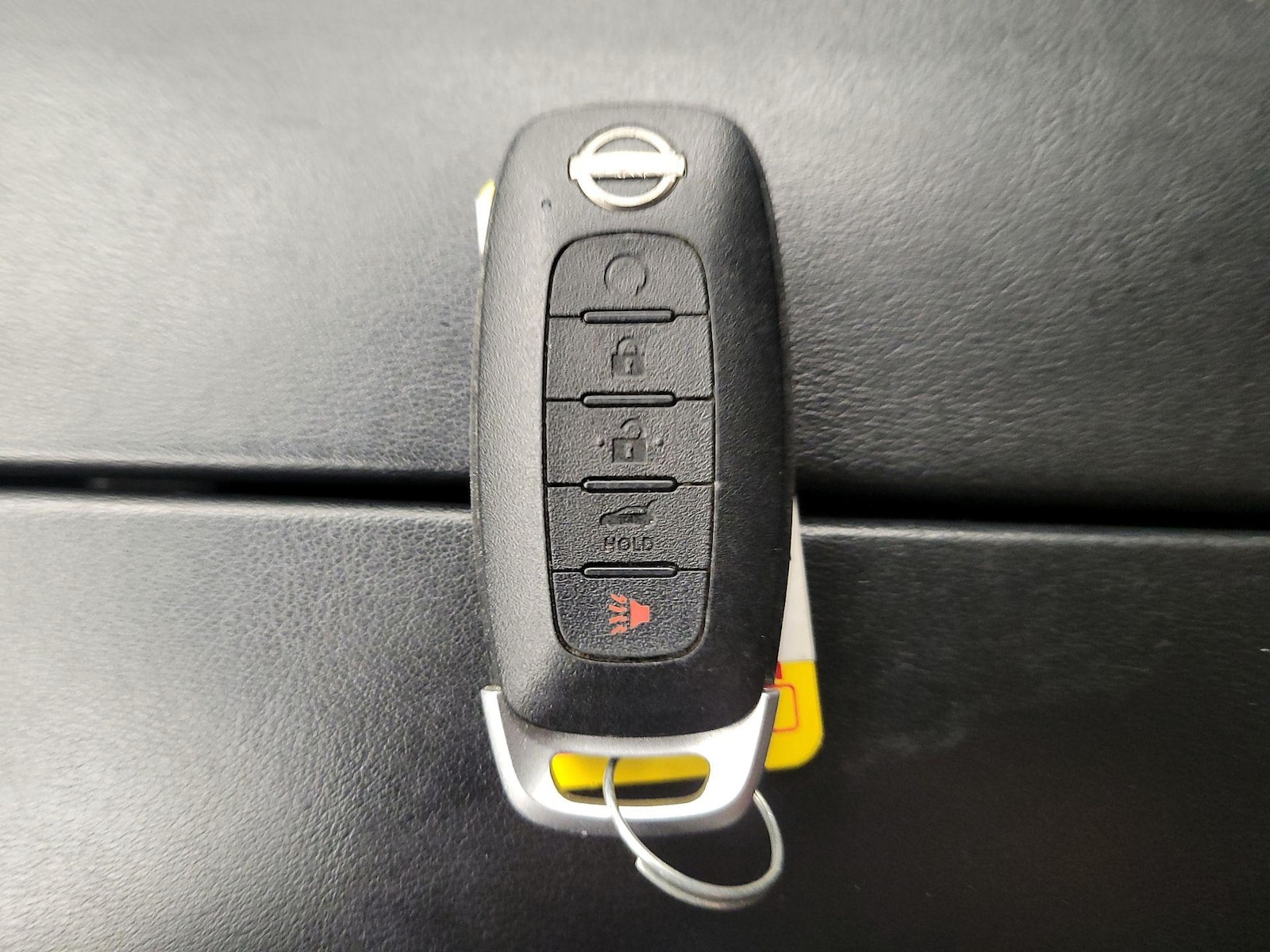 2025 Nissan Rogue SV - Photo 24