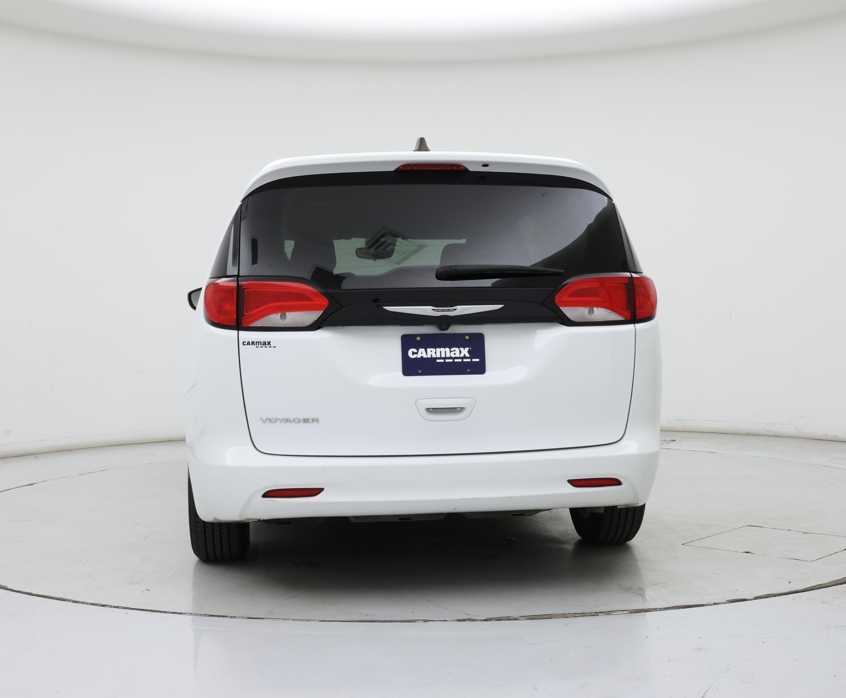 Thumbnail: 2024 Chrysler Voyager - 6