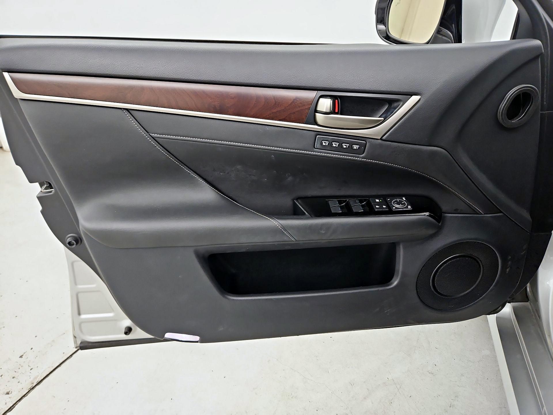 Thumbnail: 2014 Lexus GS - 12