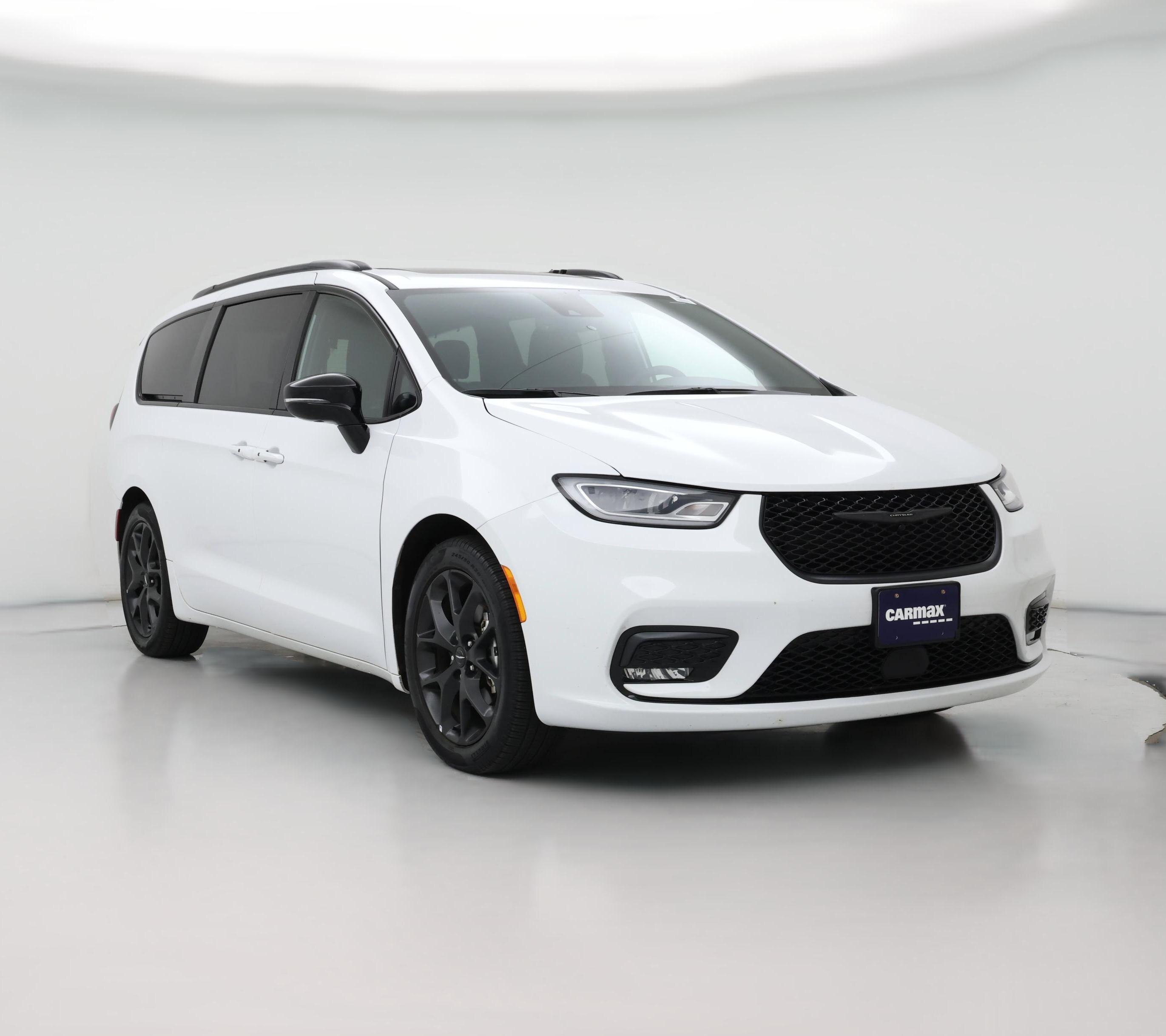 Thumbnail: 2025 Chrysler Pacifica - 1