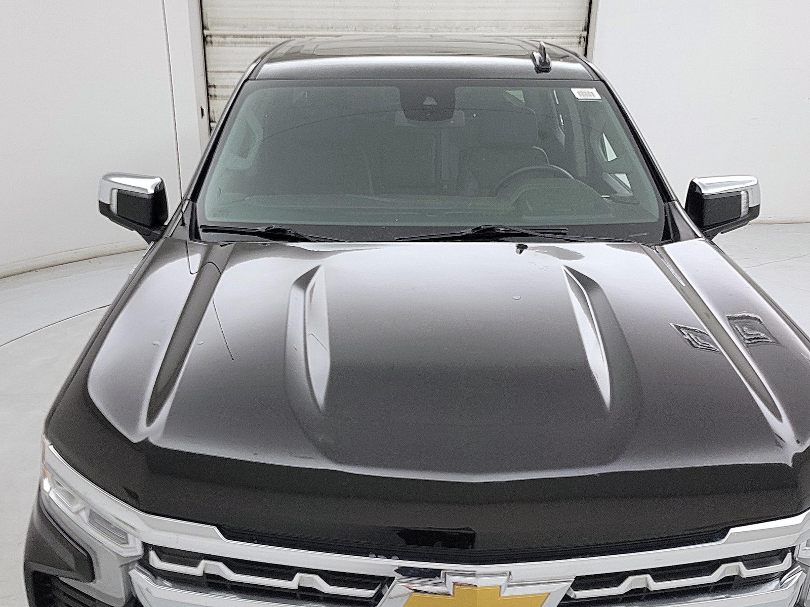 2024 Chevrolet Silverado 1500 LTZ - Photo 2