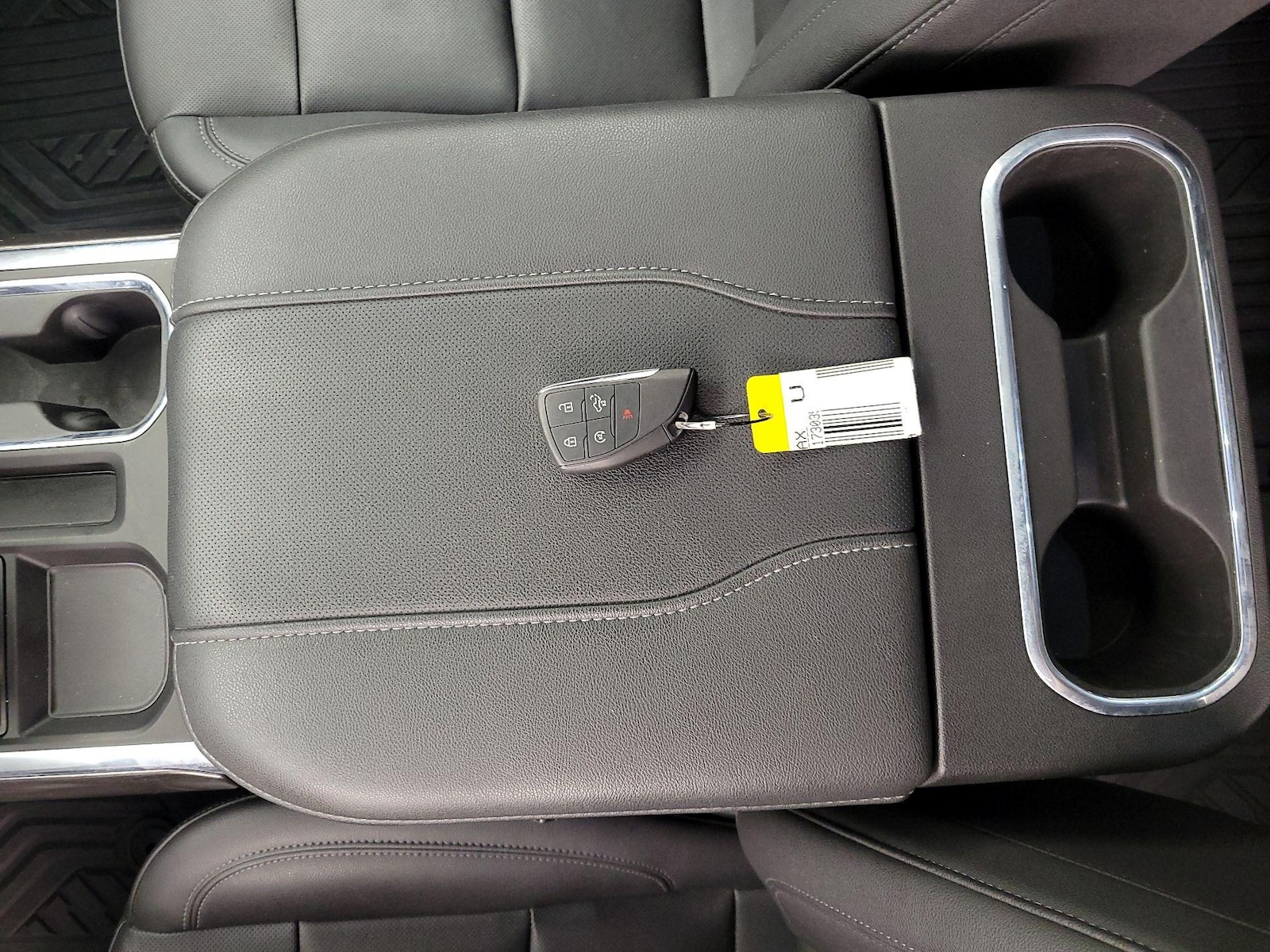 2024 Chevrolet Silverado 1500 LTZ - Photo 25
