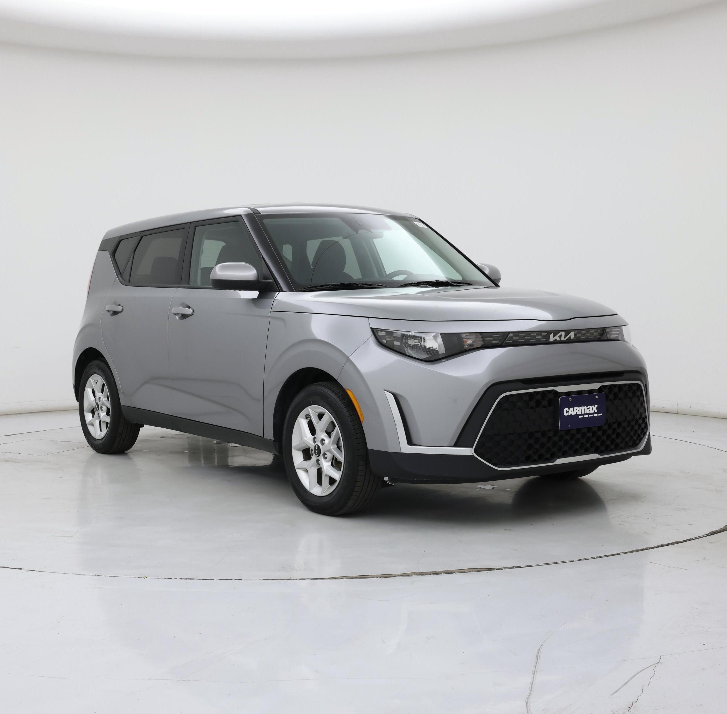 Gray 2025 Kia Soul SUV / Crossover Front-Wheel Drive Automatic