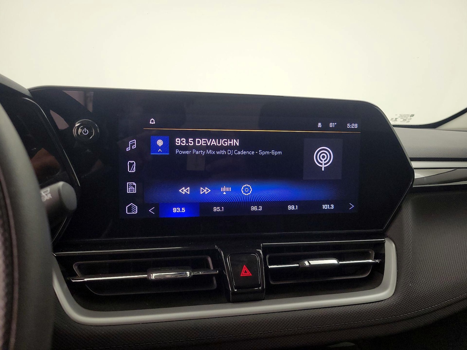 2025 Chevrolet Trailblazer LT - Photo 16