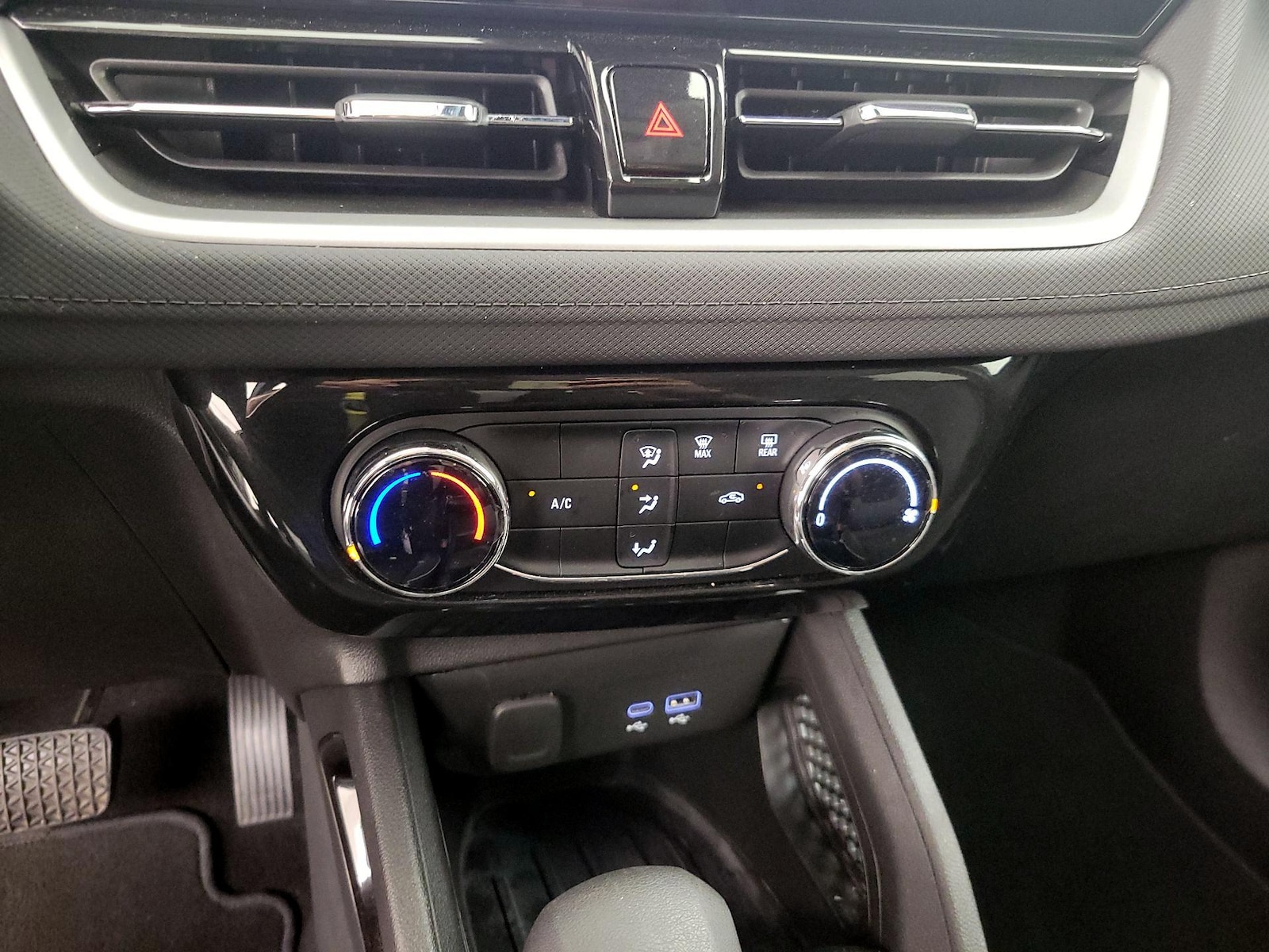 2025 Chevrolet Trailblazer LT - Photo 17
