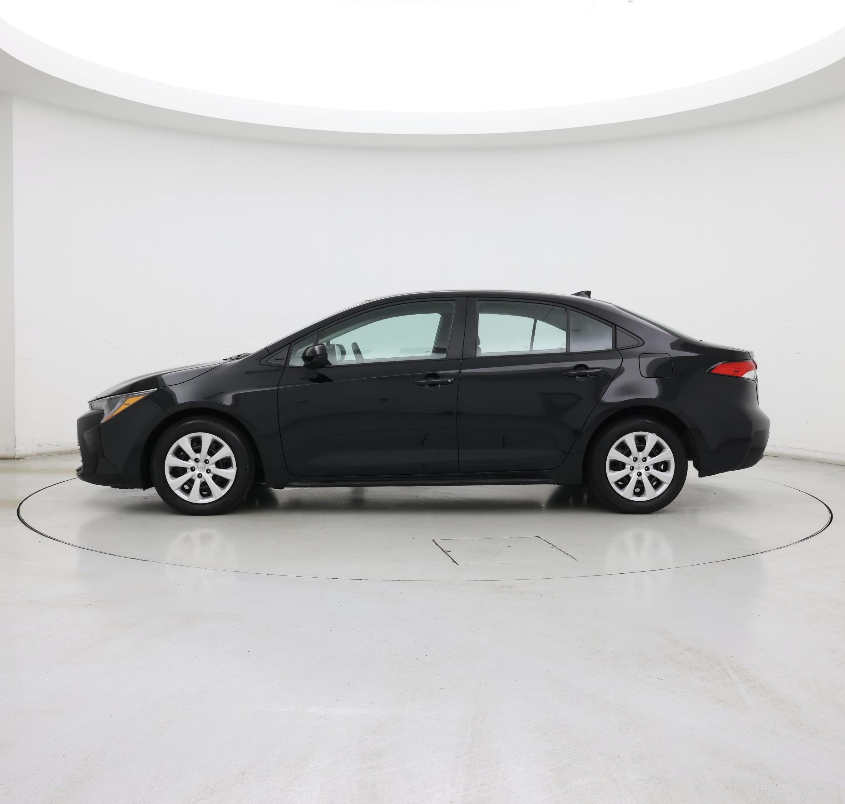 Thumbnail: 2025 Toyota Corolla - 3