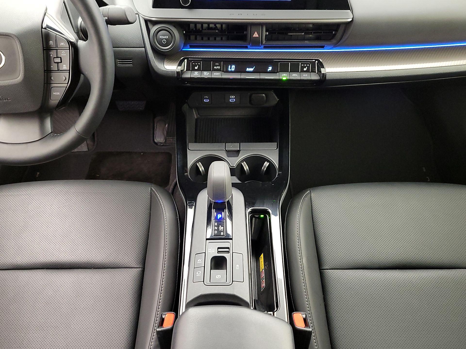 Thumbnail: 2025 Toyota Prius - 18