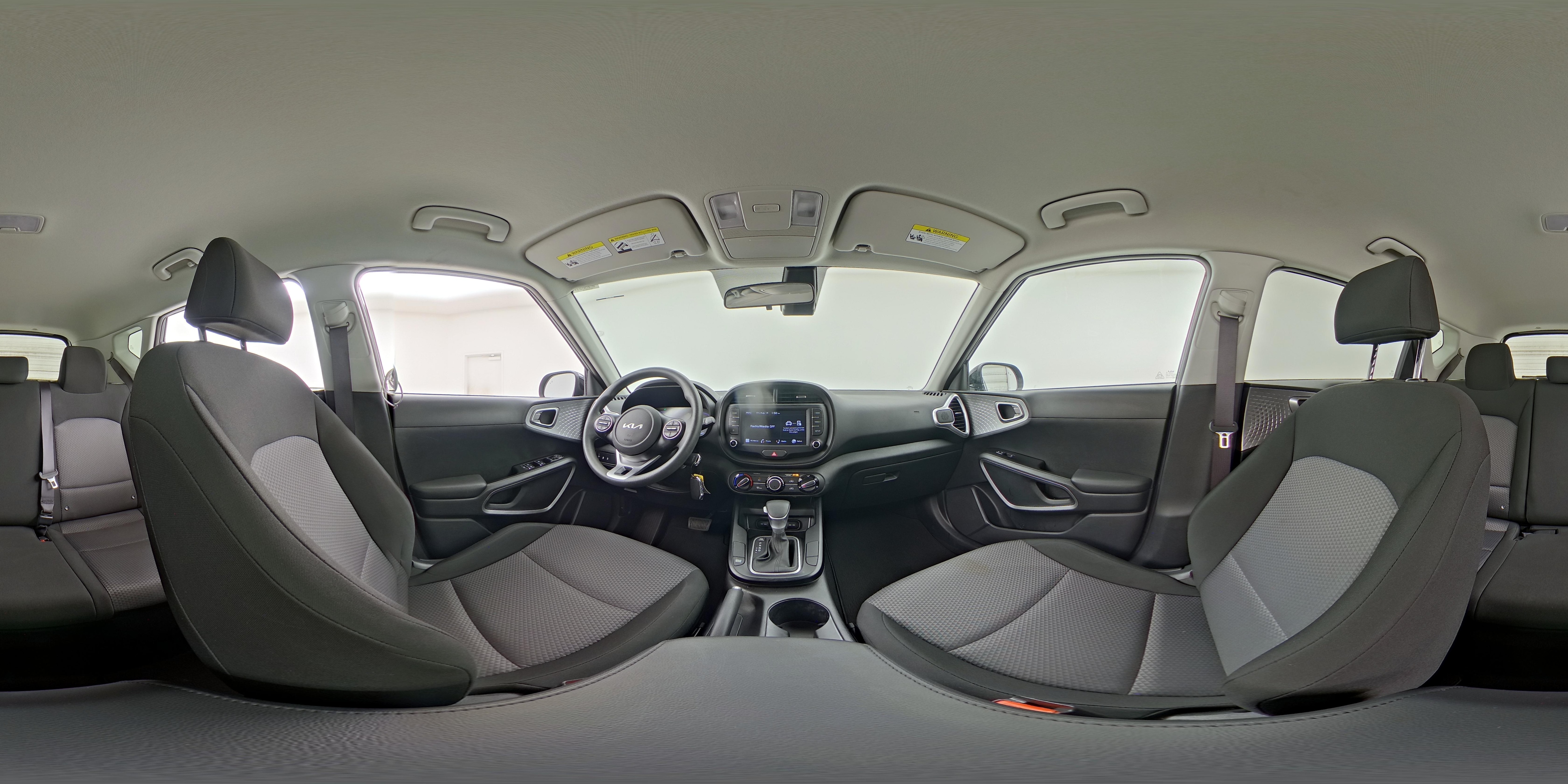 2025 Kia Soul LX - Photo 25