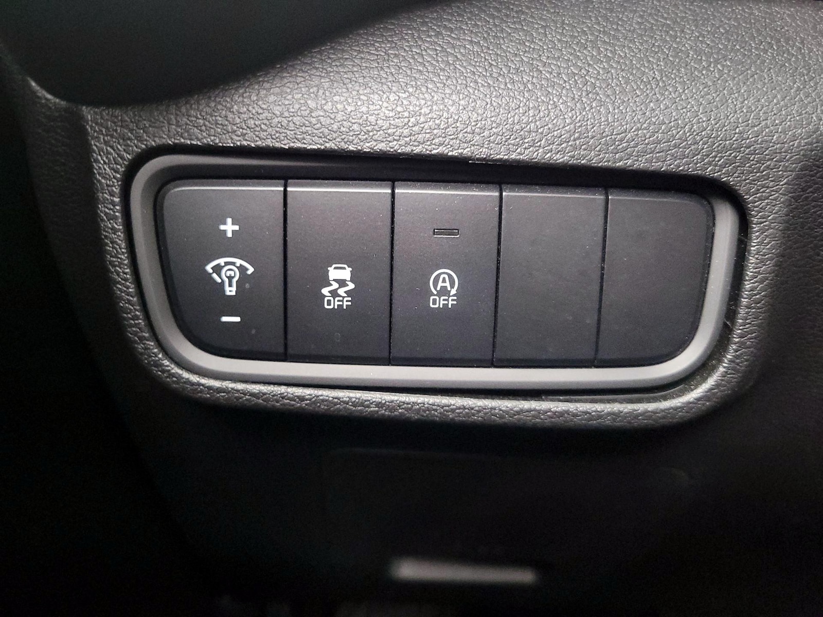 2025 Kia Soul LX - Photo 14