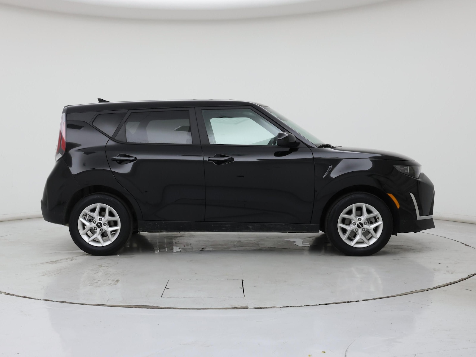 2025 Kia Soul LX - Photo 8