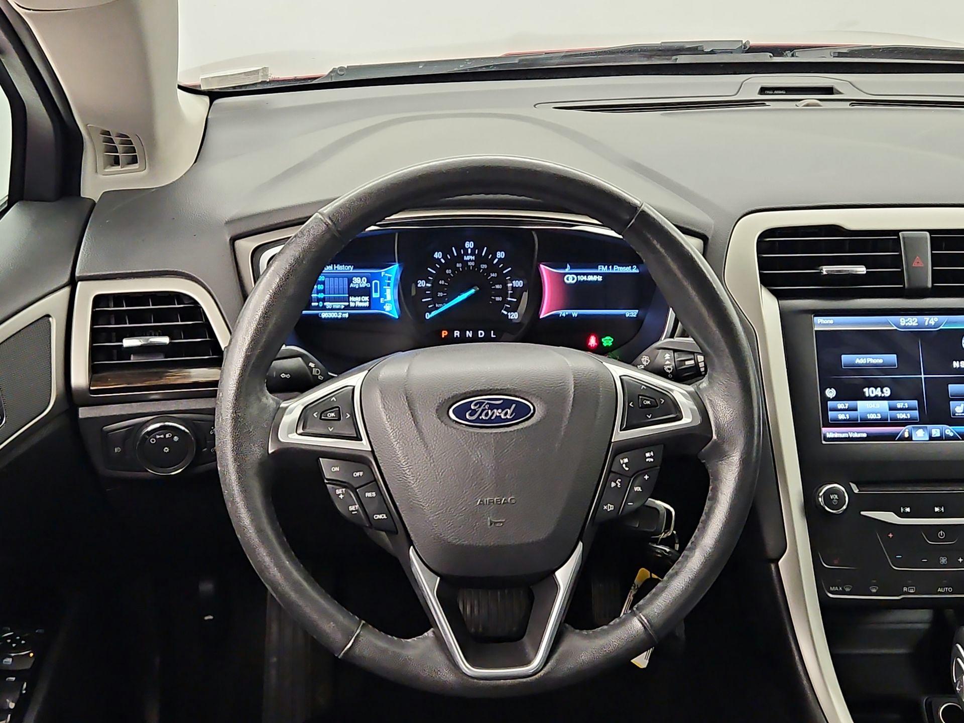 Thumbnail: 2014 Ford Fusion - 10