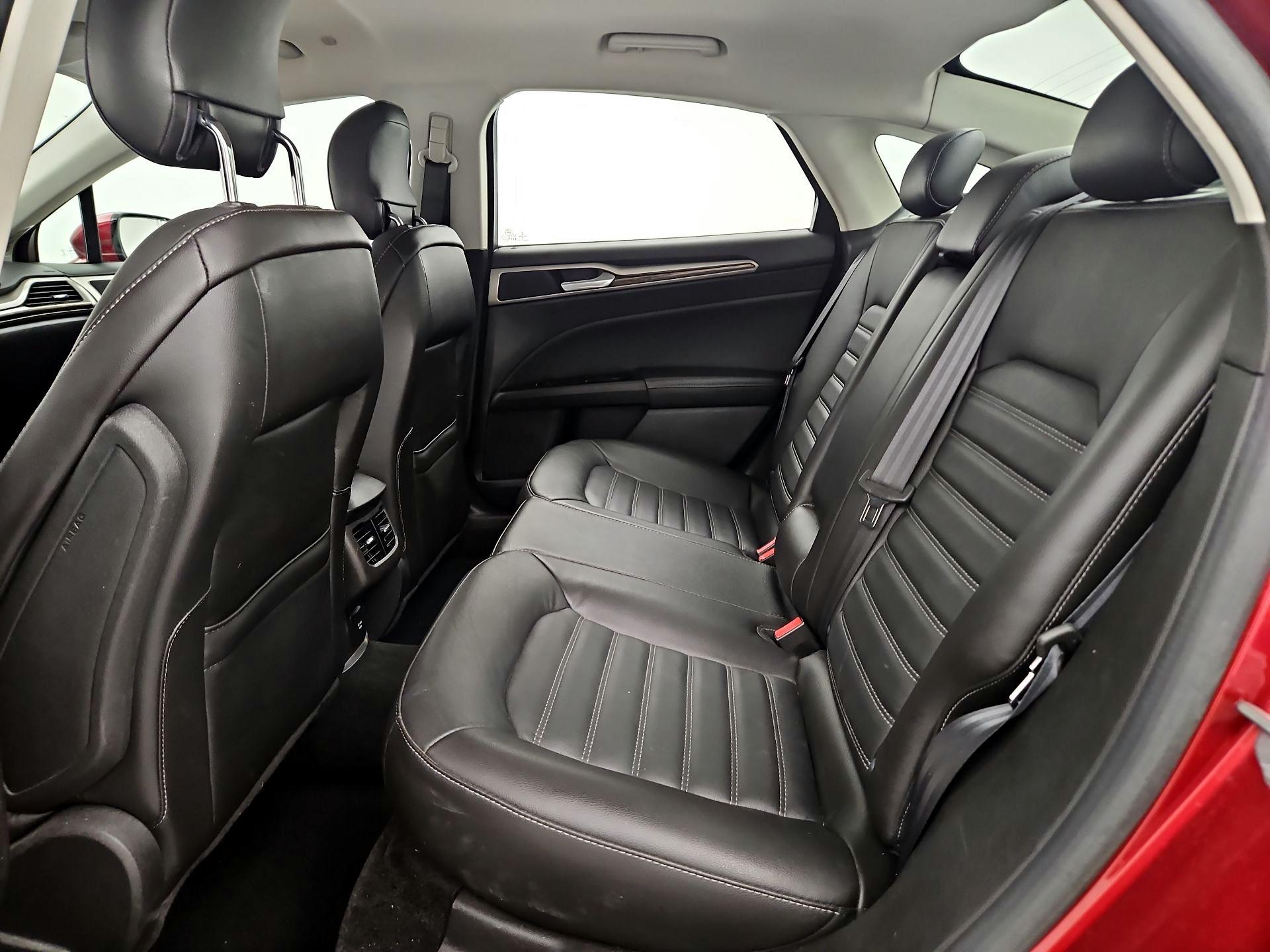Thumbnail: 2014 Ford Fusion - 19