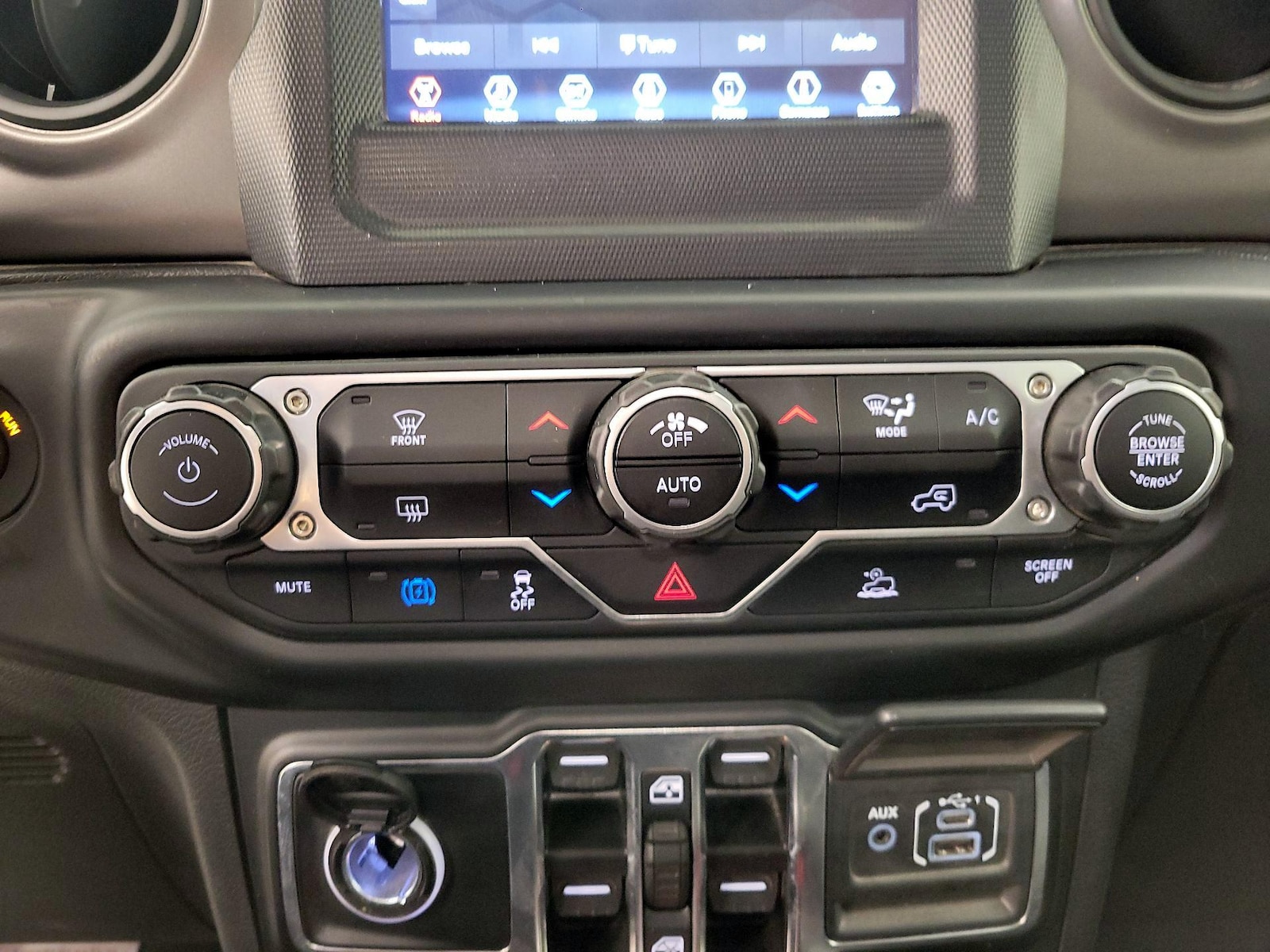 2023 Jeep Wrangler 4xe Willys 4XE - Photo 17