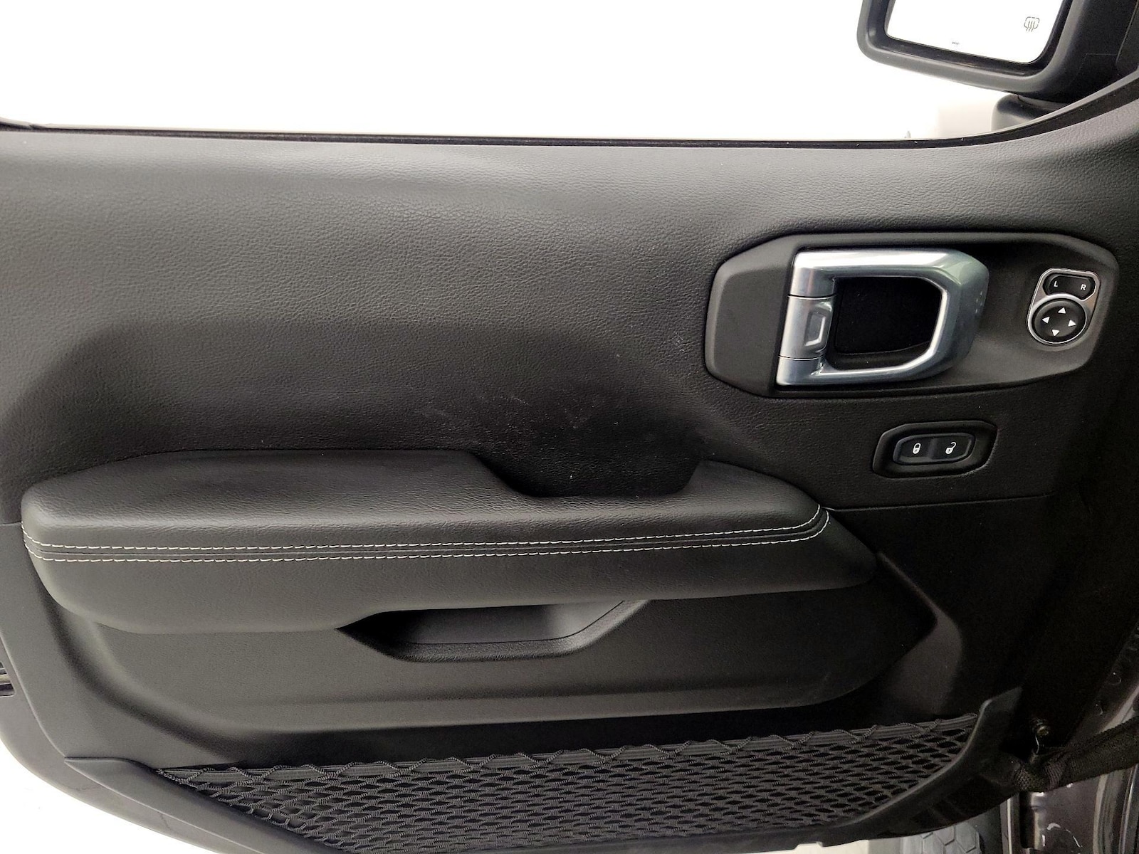 2021 Jeep Wrangler Unlimited Sahara 4XE - Photo 11
