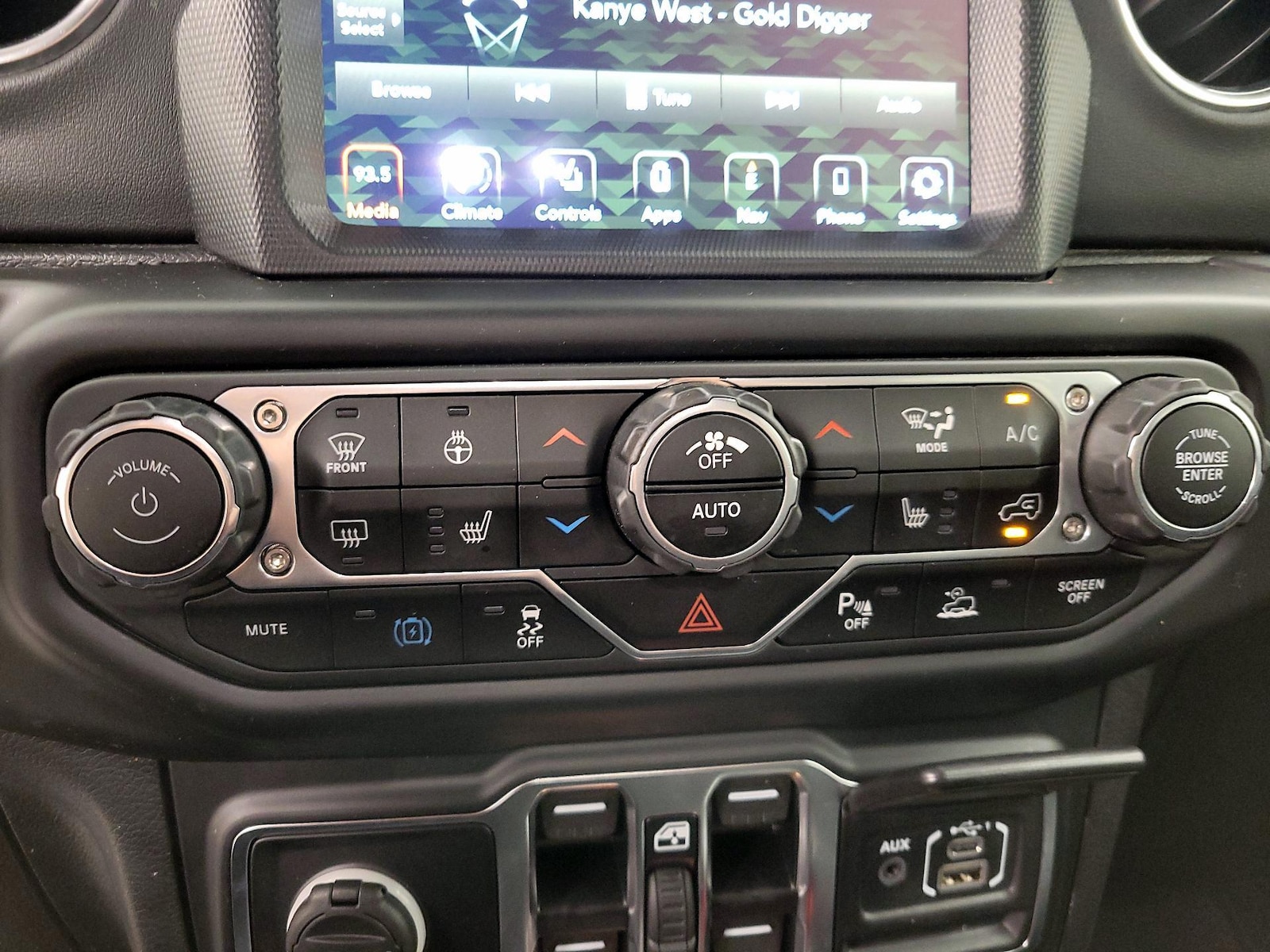 2021 Jeep Wrangler Unlimited Sahara 4XE - Photo 16