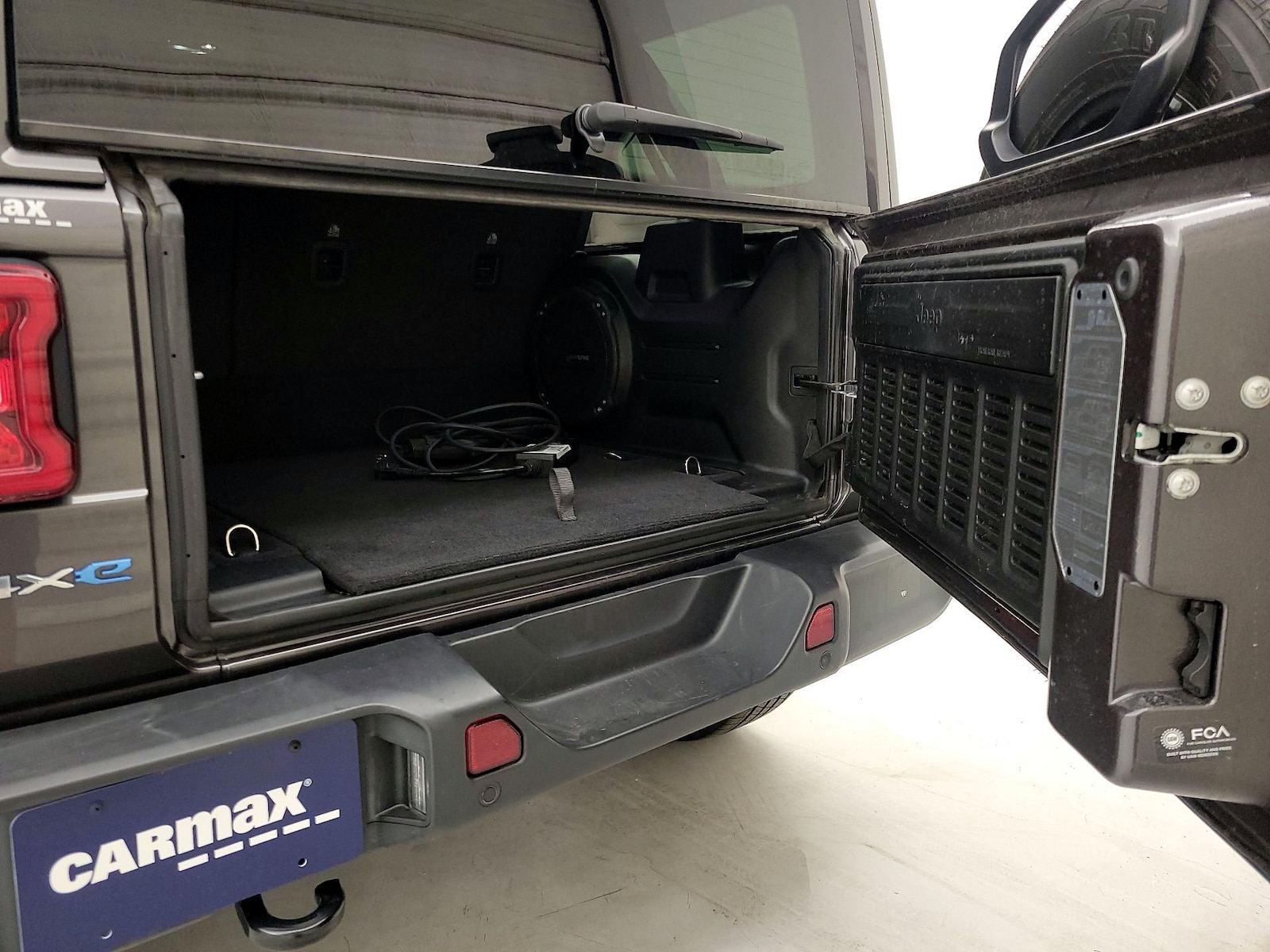 2021 Jeep Wrangler Unlimited Sahara 4XE - Photo 20
