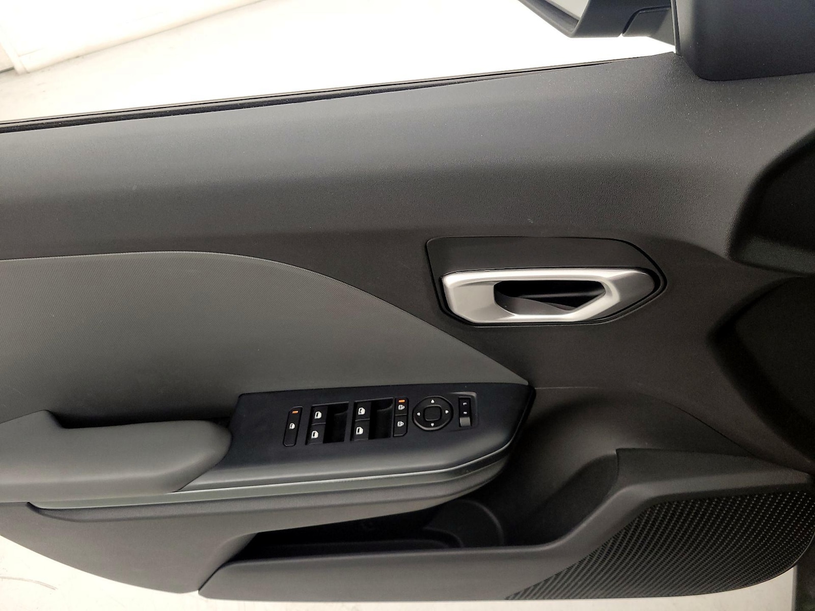 2025 Kia K4 LXS - Photo 13