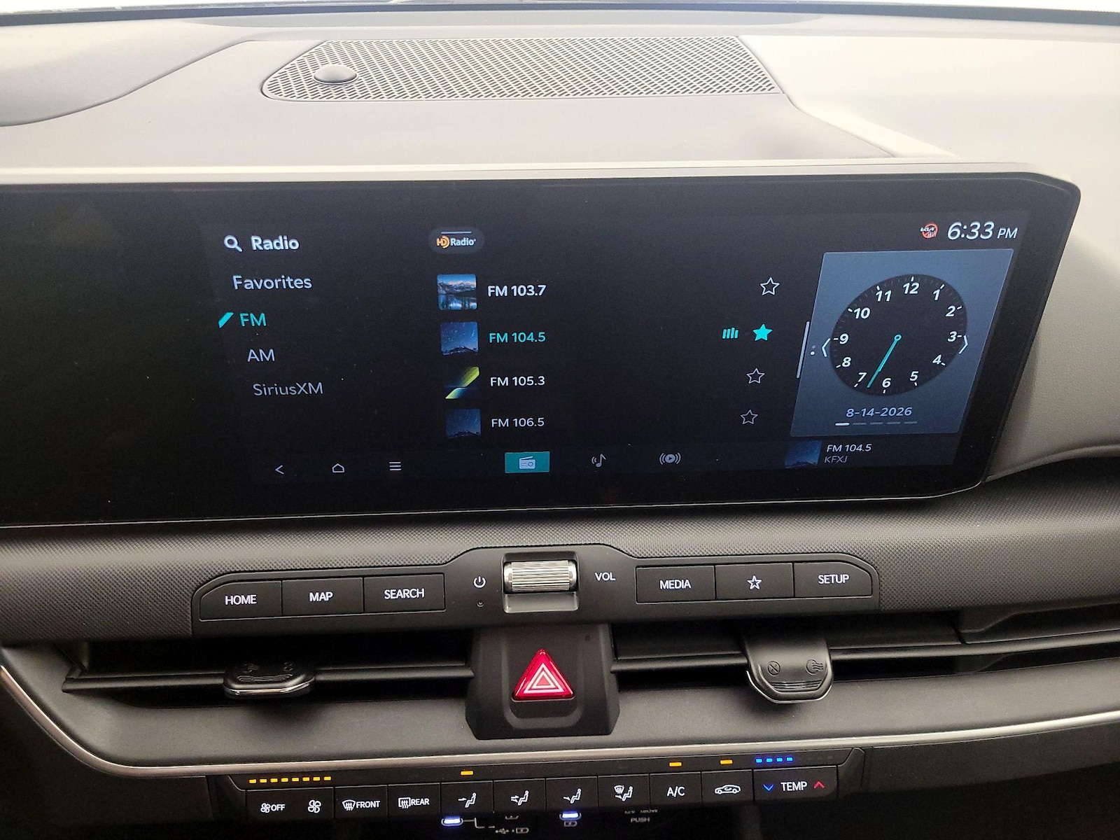 2025 Kia K4 LXS - Photo 16