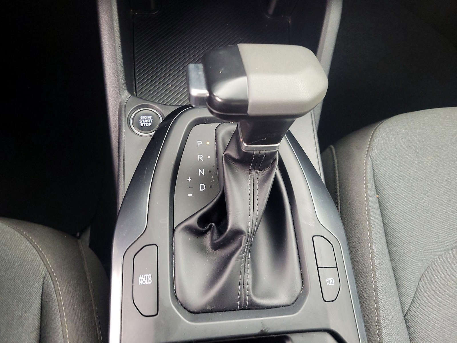 2025 Kia K4 LXS - Photo 18