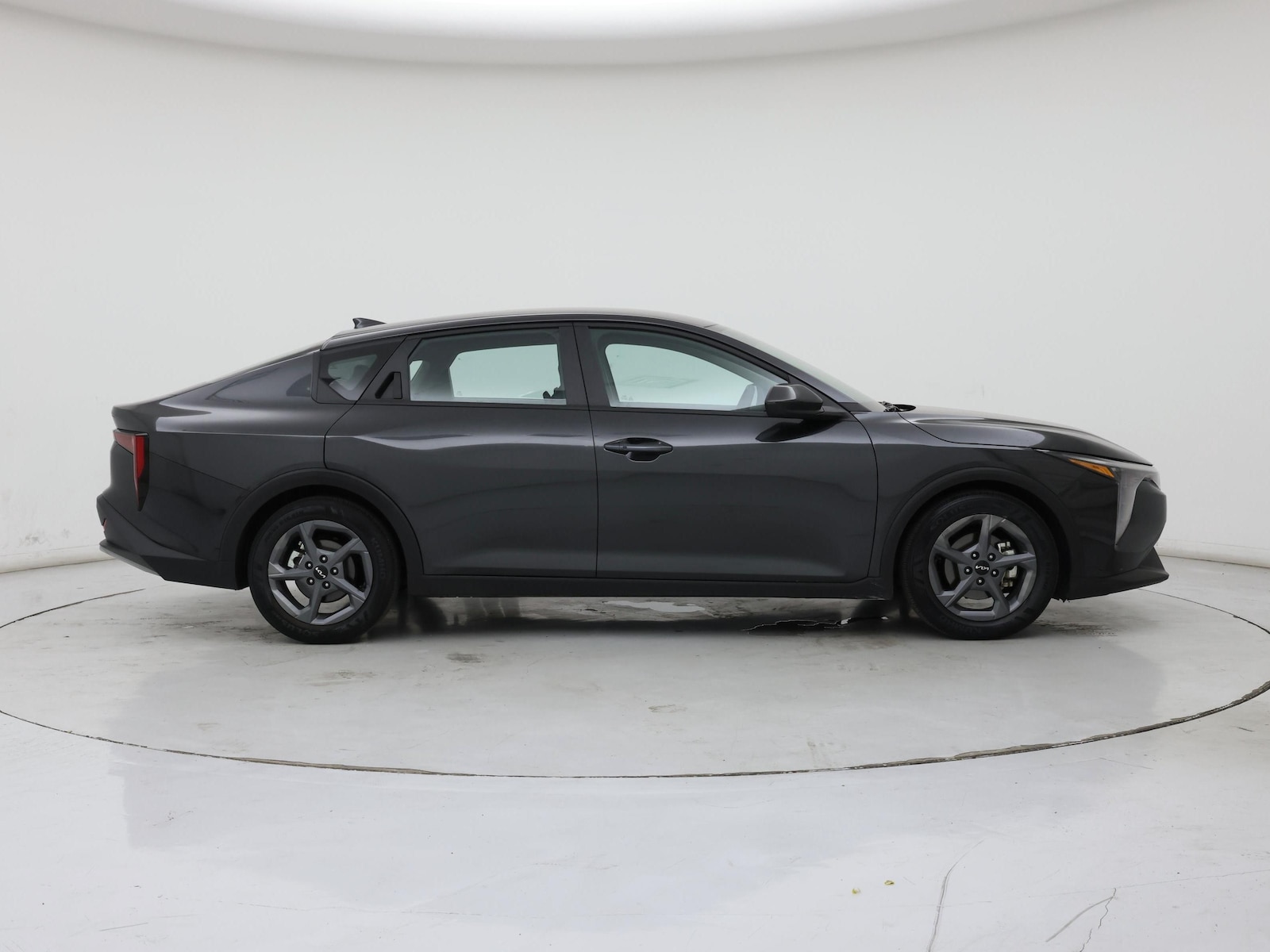 2025 Kia K4 LXS - Photo 8