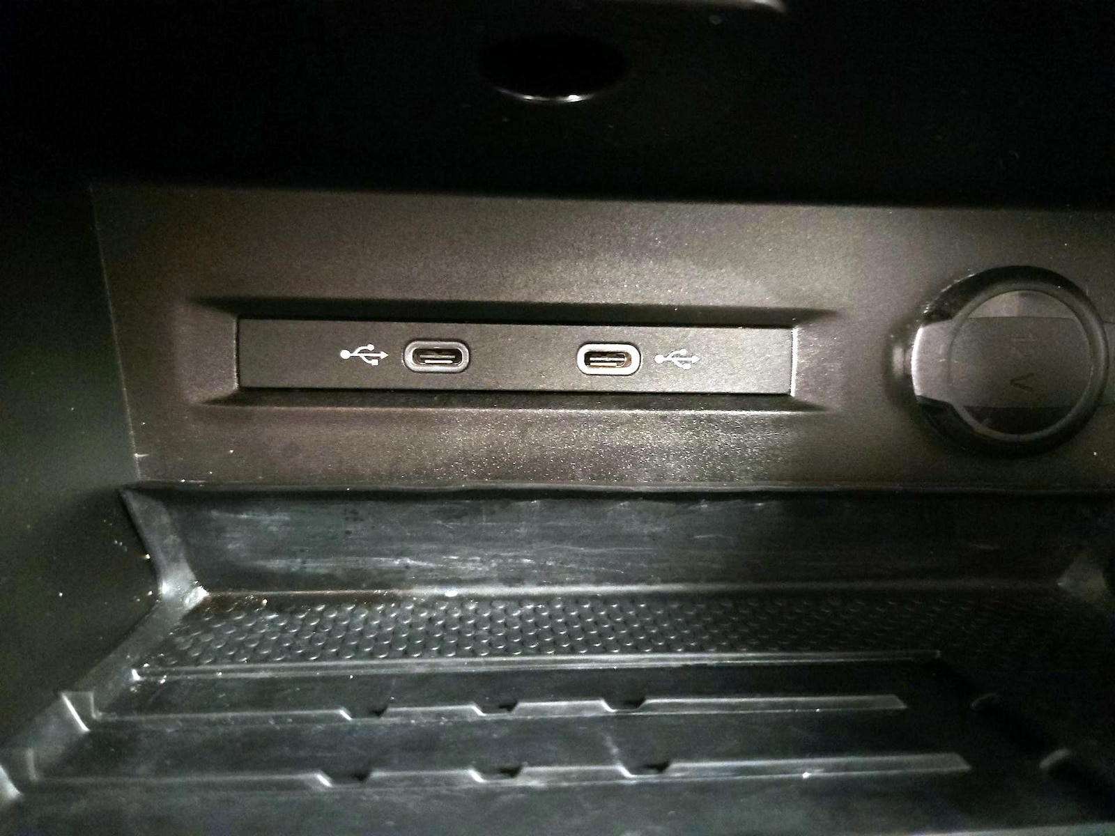 2025 Volkswagen Taos SE - Photo 19