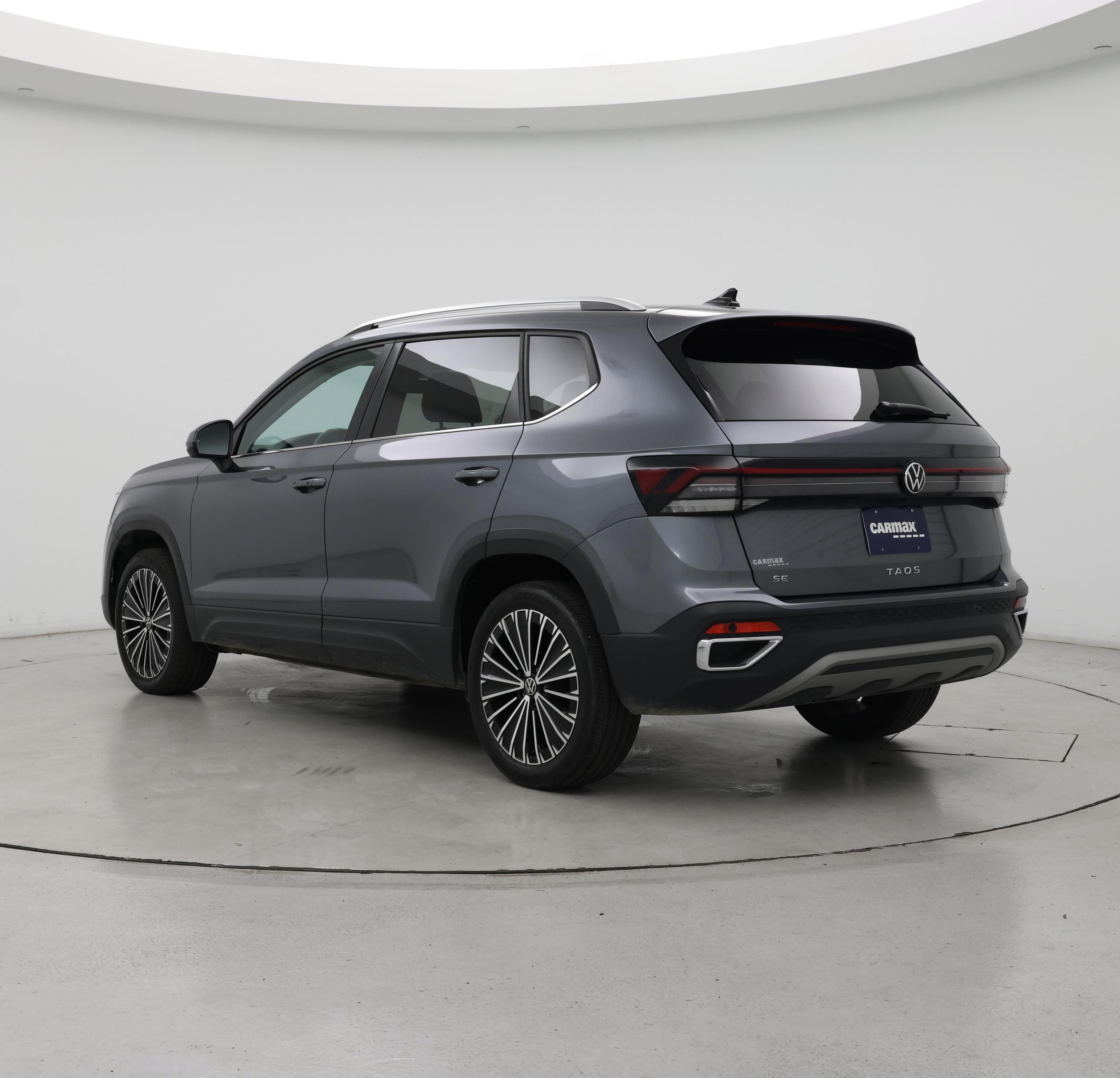 Thumbnail: 2025 Volkswagen Taos - 2