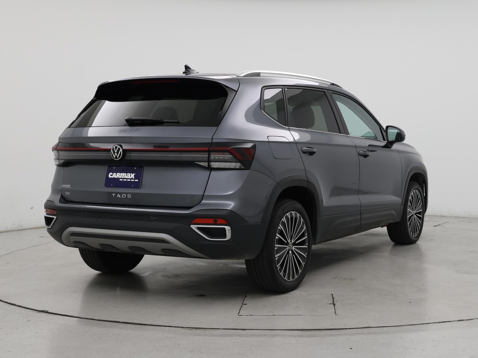 2025 Volkswagen Taos SE - Photo 9