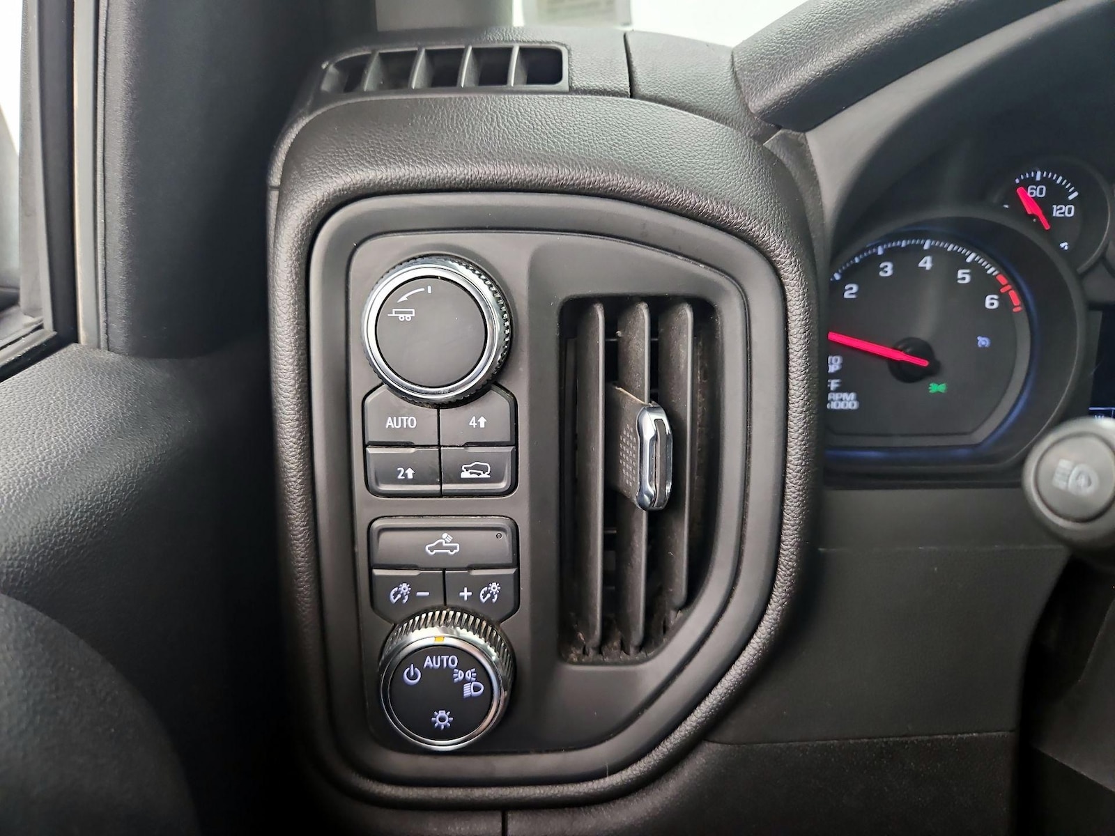 2025 GMC Sierra 1500 Pro - Photo 14