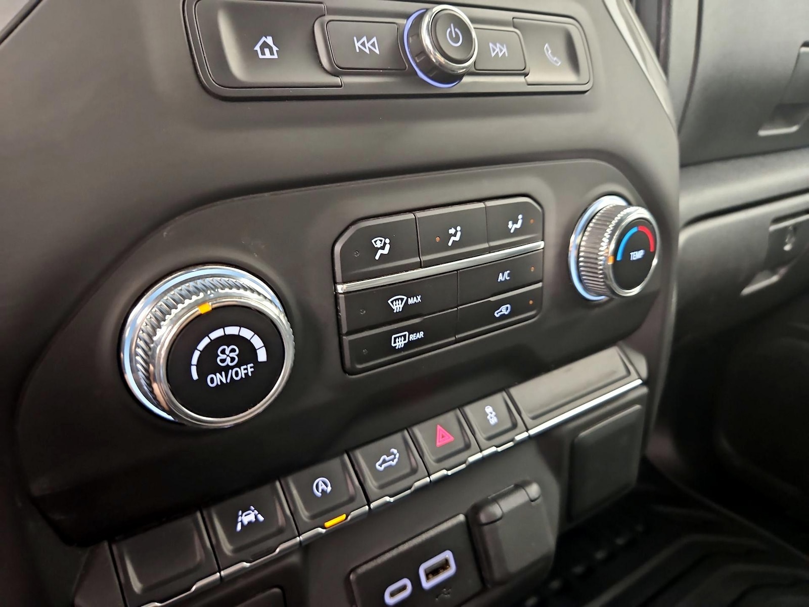 2025 GMC Sierra 1500 Pro - Photo 17