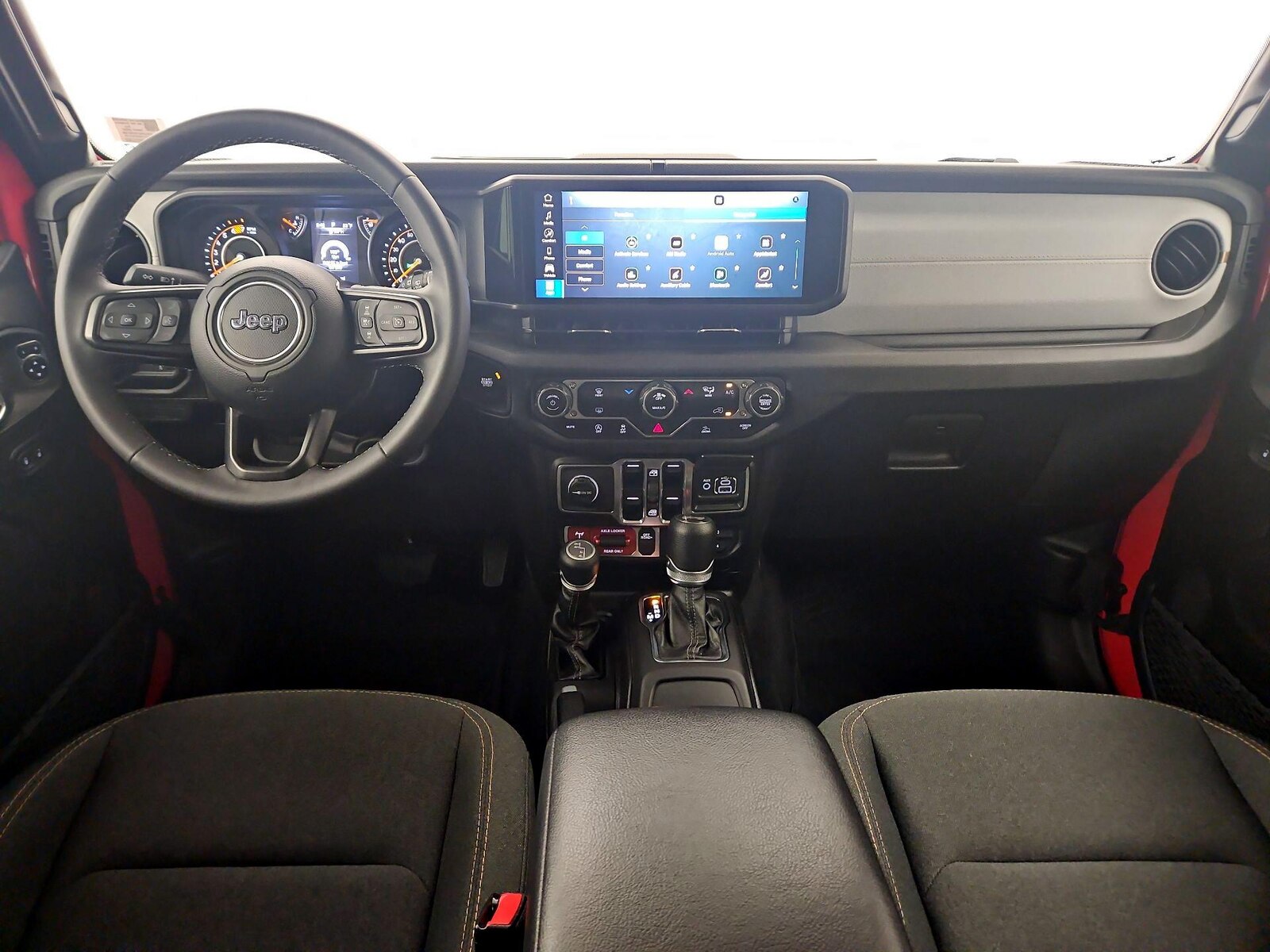 Apple CarPlay® & Android Auto™
