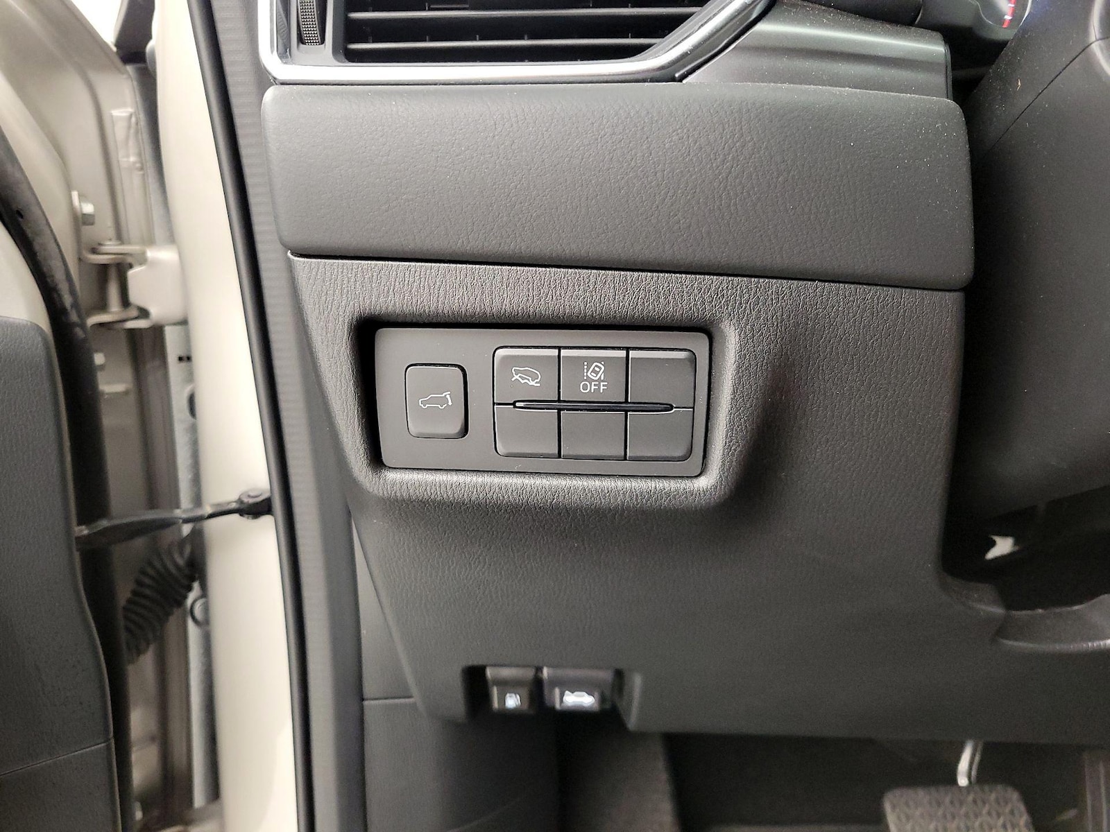 2025 Mazda CX-5 S Preferred package - Photo 14