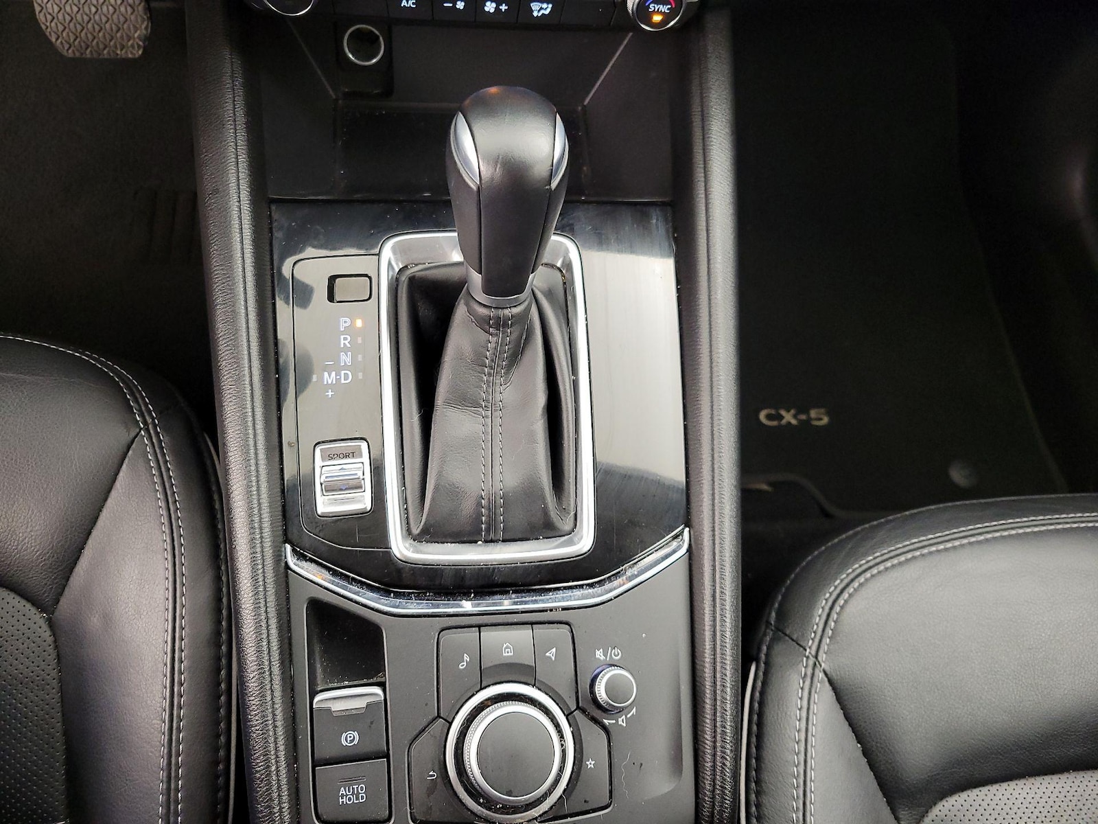2025 Mazda CX-5 S Preferred package - Photo 18