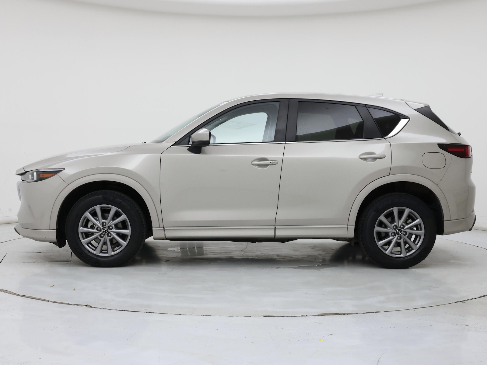 2025 Mazda CX-5 S Preferred package - Photo 4