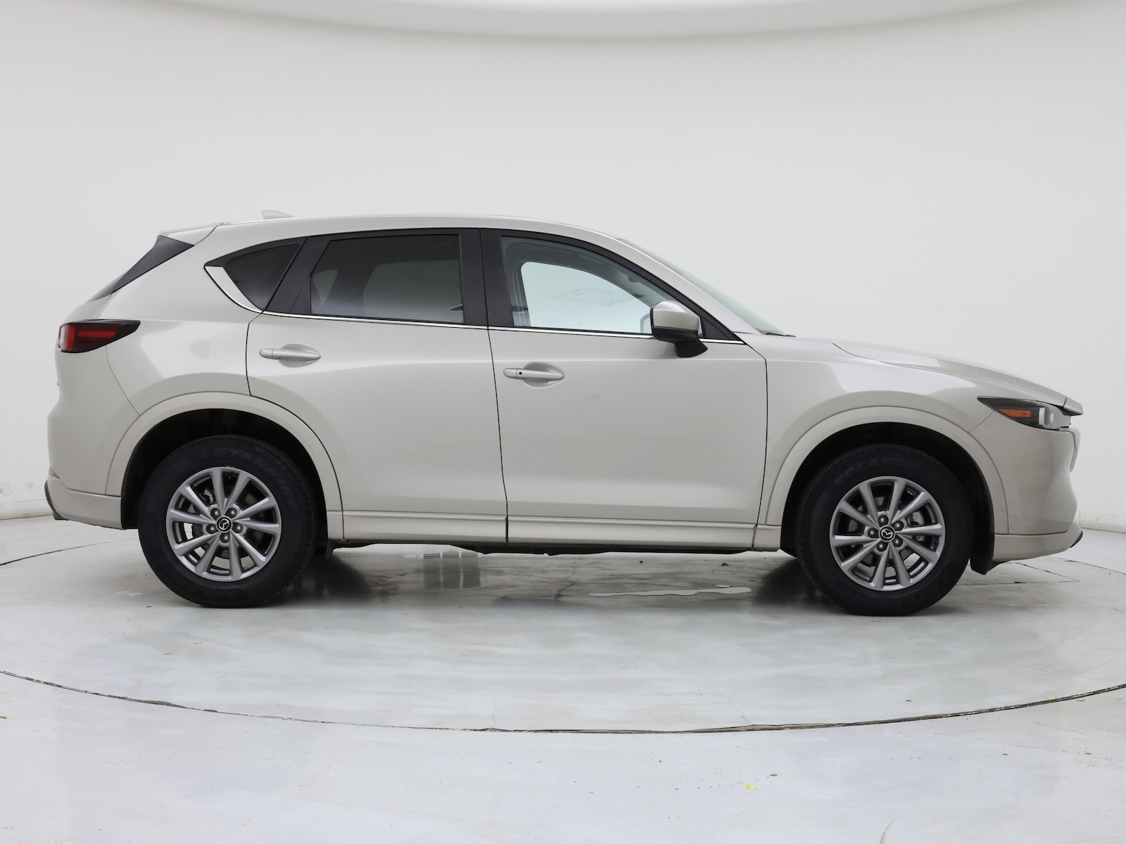 2025 Mazda CX-5 S Preferred package - Photo 8