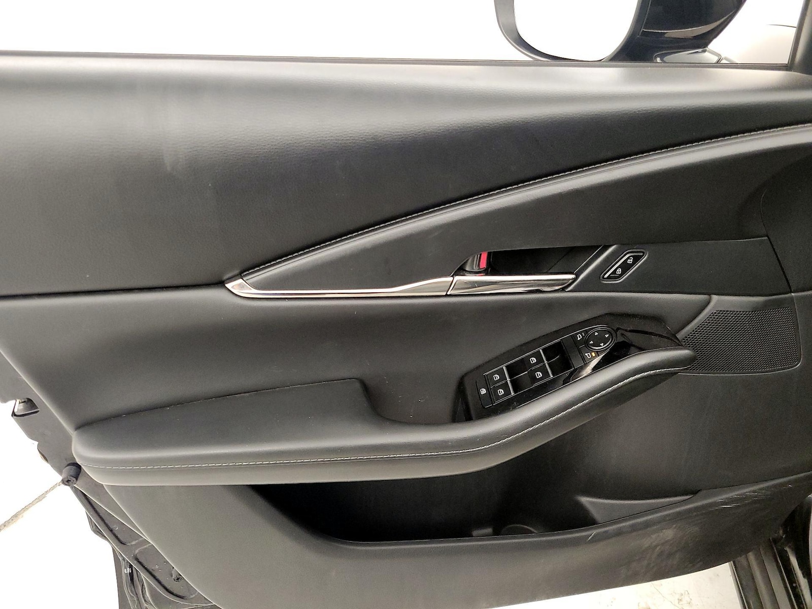 2025 Mazda CX-30 Carbon Edition - Photo 11