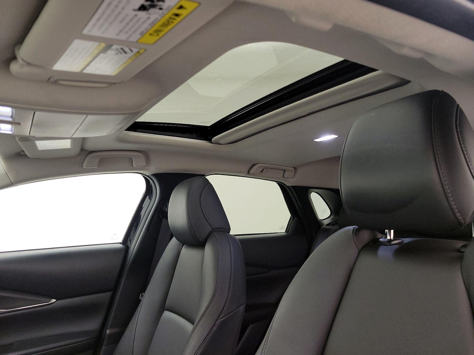 2025 Mazda CX-30 Carbon Edition - Photo 18