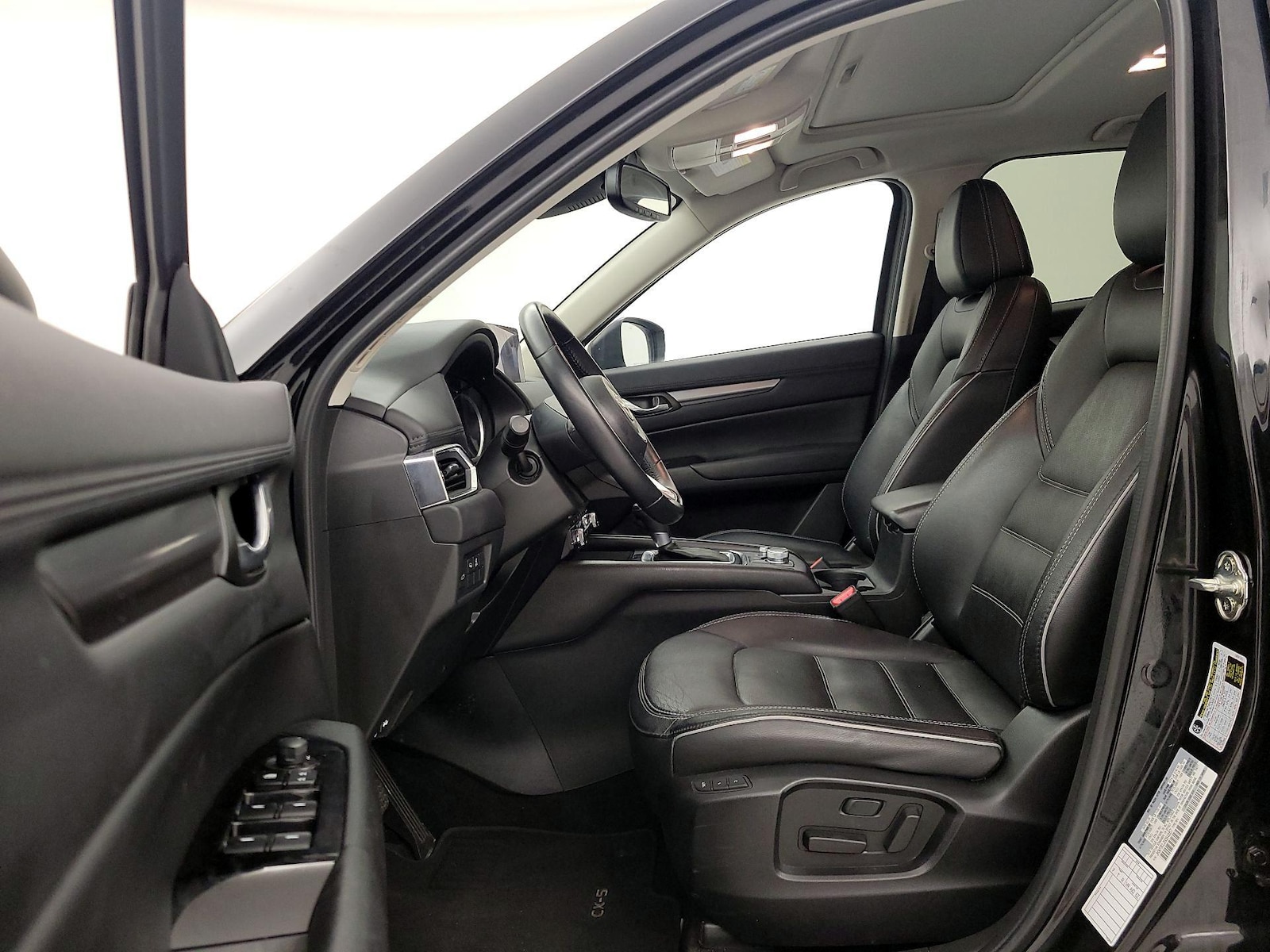 2025 Mazda CX-5 S Preferred package - Photo 12