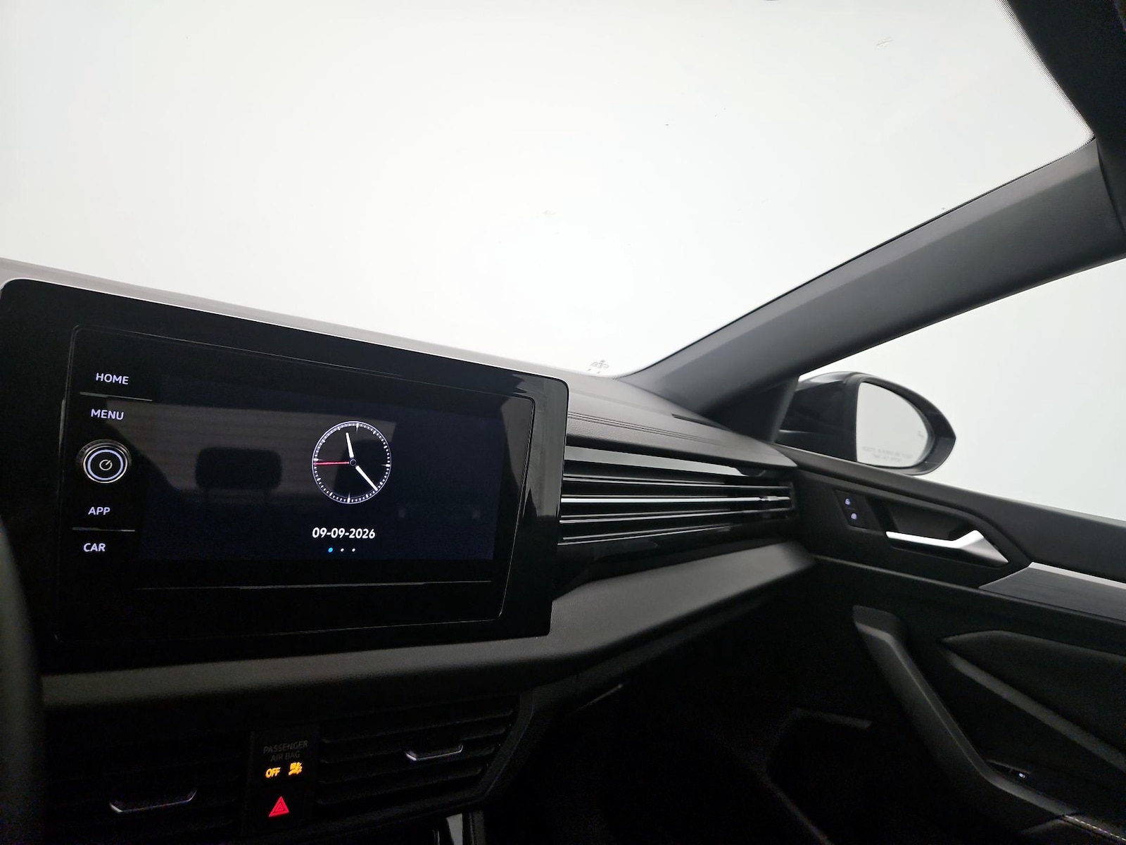 2025 Volkswagen Jetta Sport - Photo 16