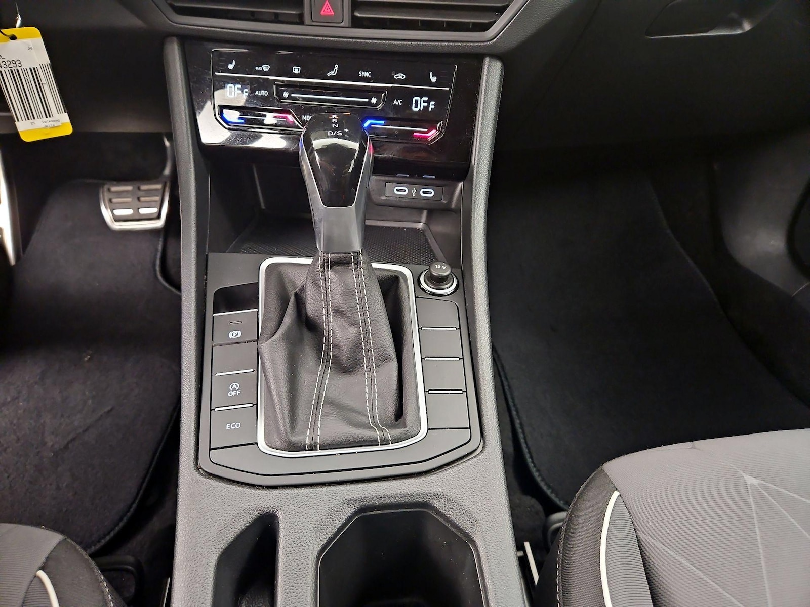 2025 Volkswagen Jetta Sport - Photo 18