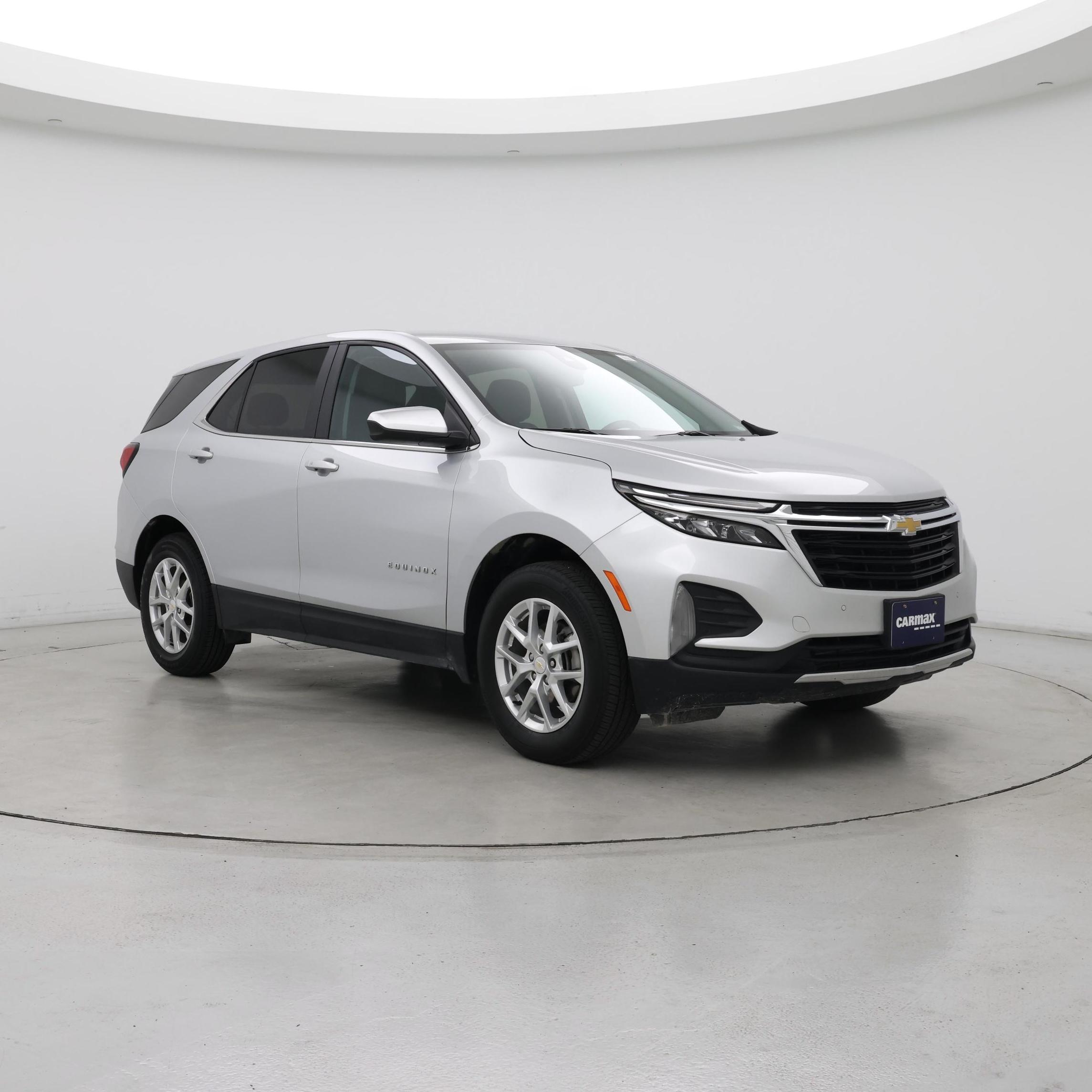 Silver 2022 Chevrolet Equinox SUV / Crossover Four-Wheel Drive Automatic