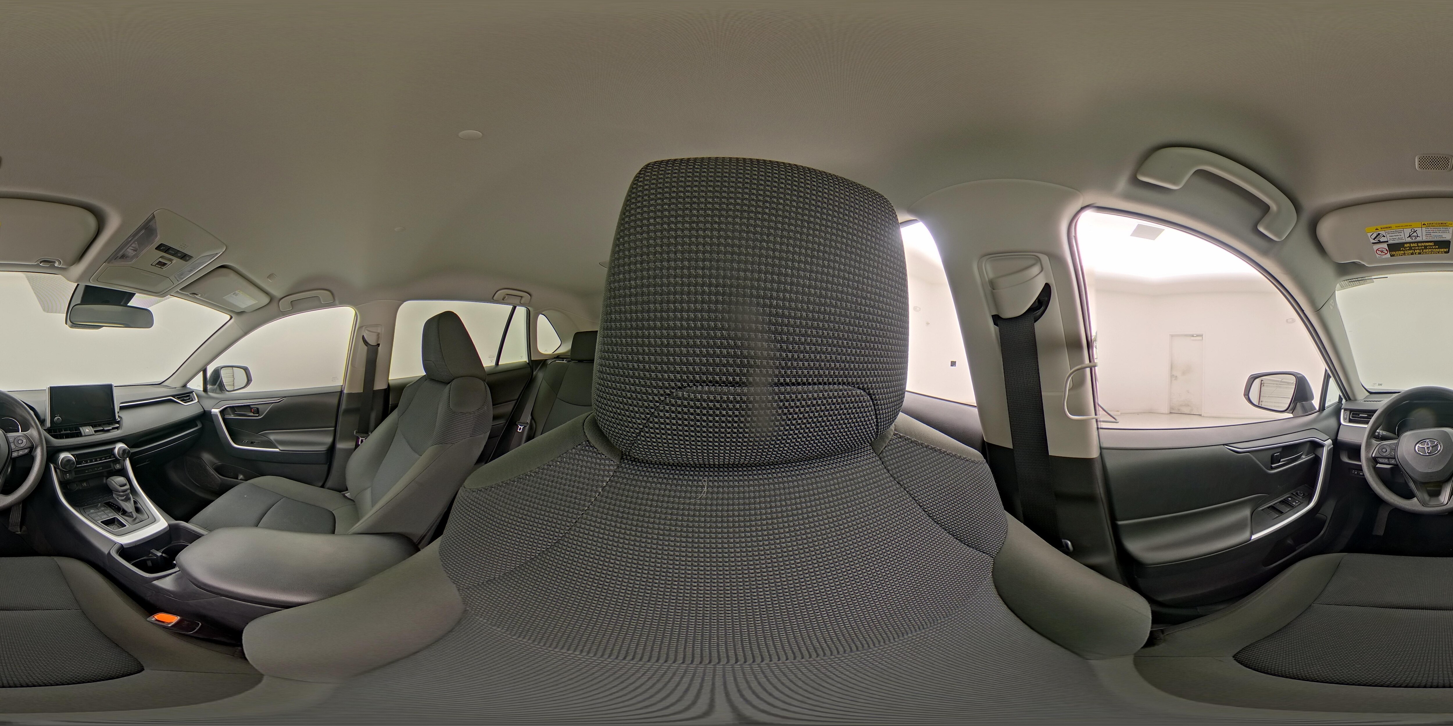 2025 Toyota RAV4 LE - Photo 26
