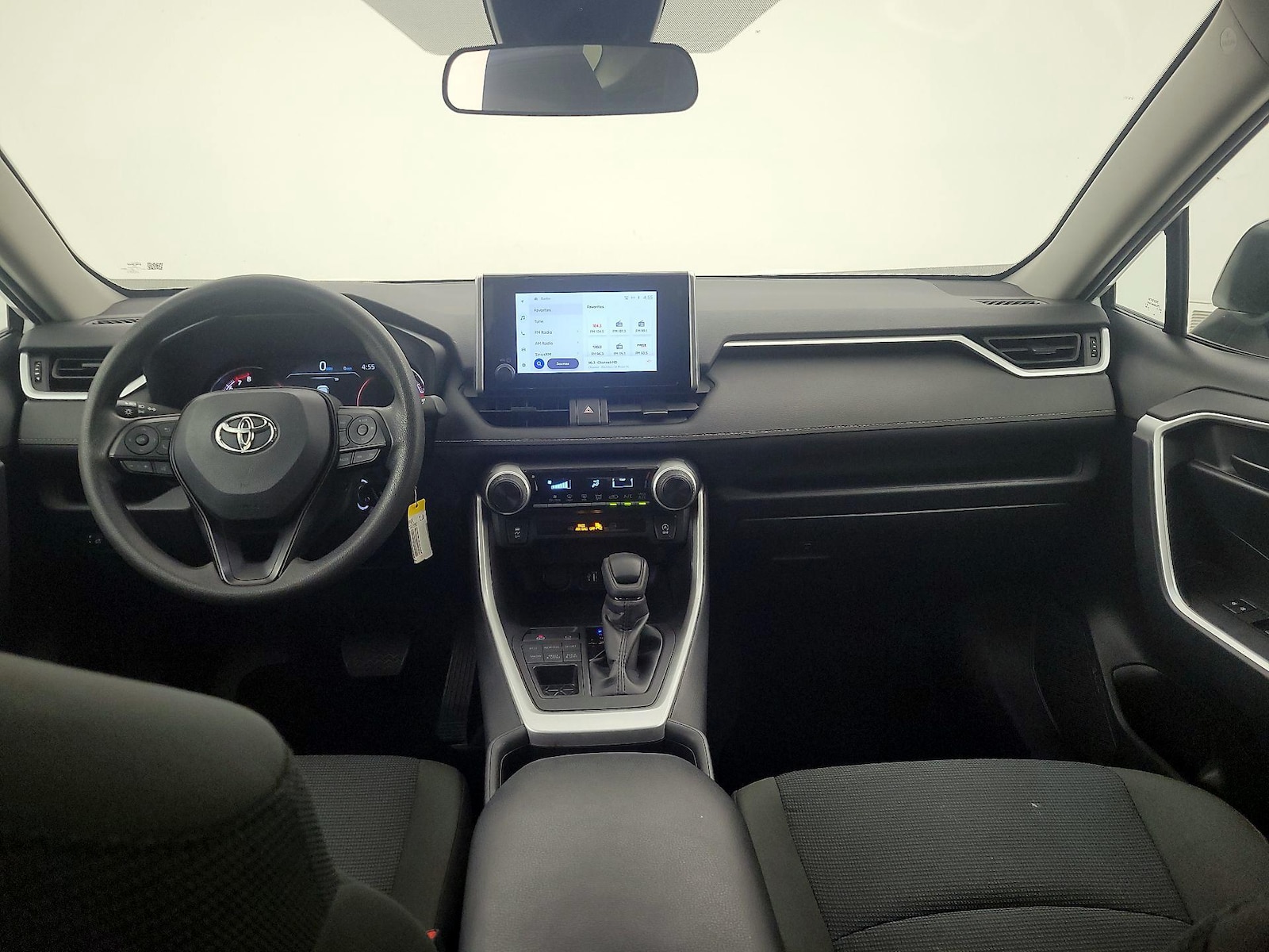 2025 Toyota RAV4 LE - Photo 10