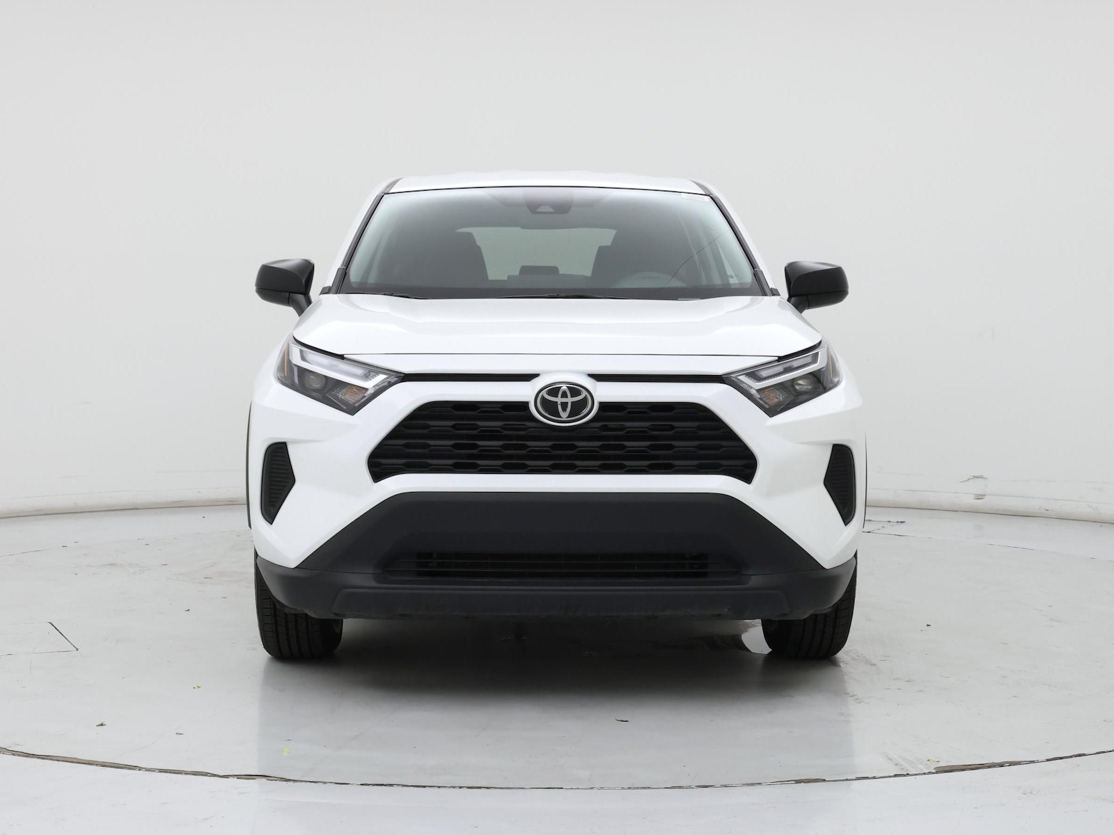 2025 Toyota RAV4 LE - Photo 6