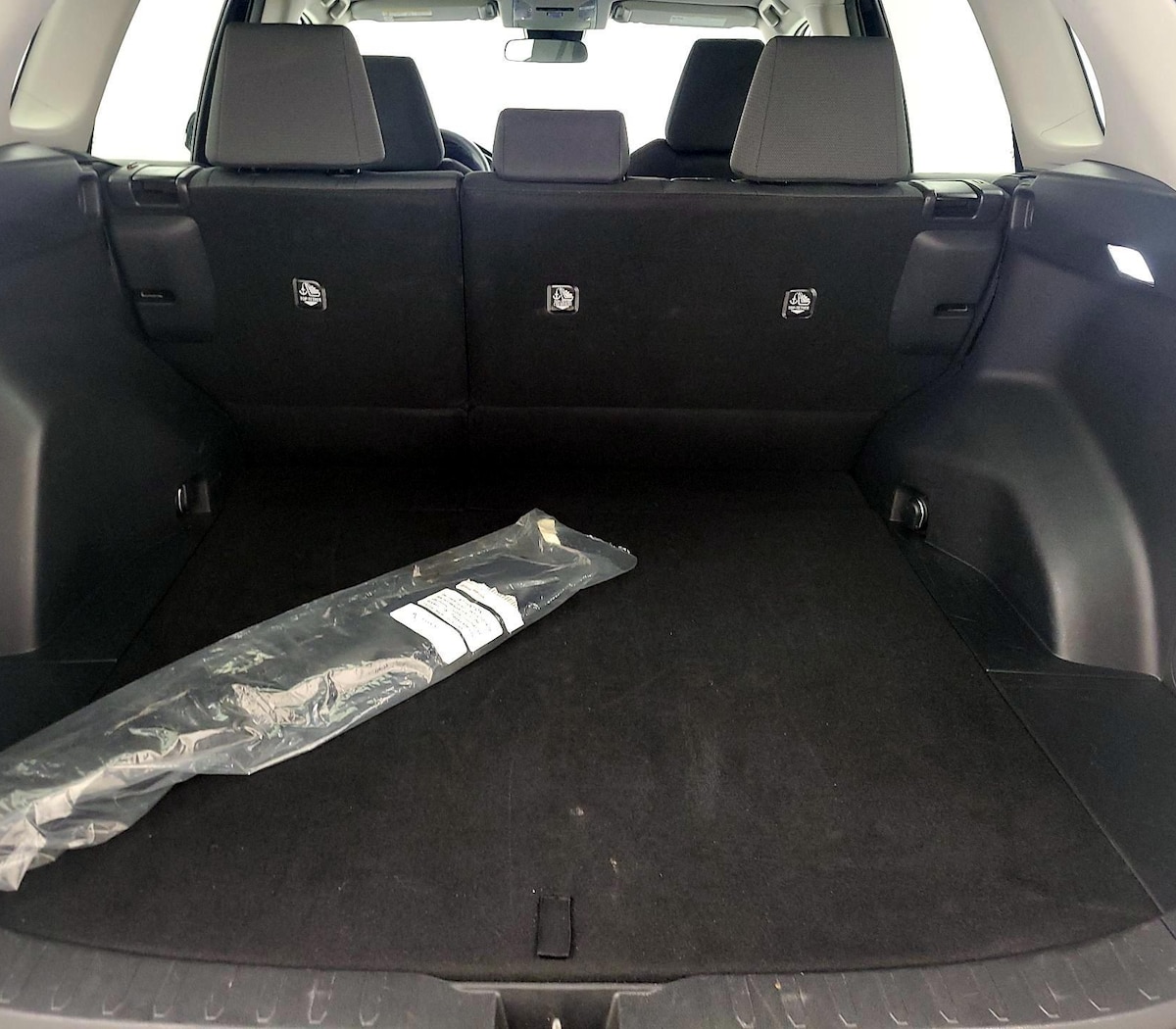 Trunk/Cargo (Seats Up)